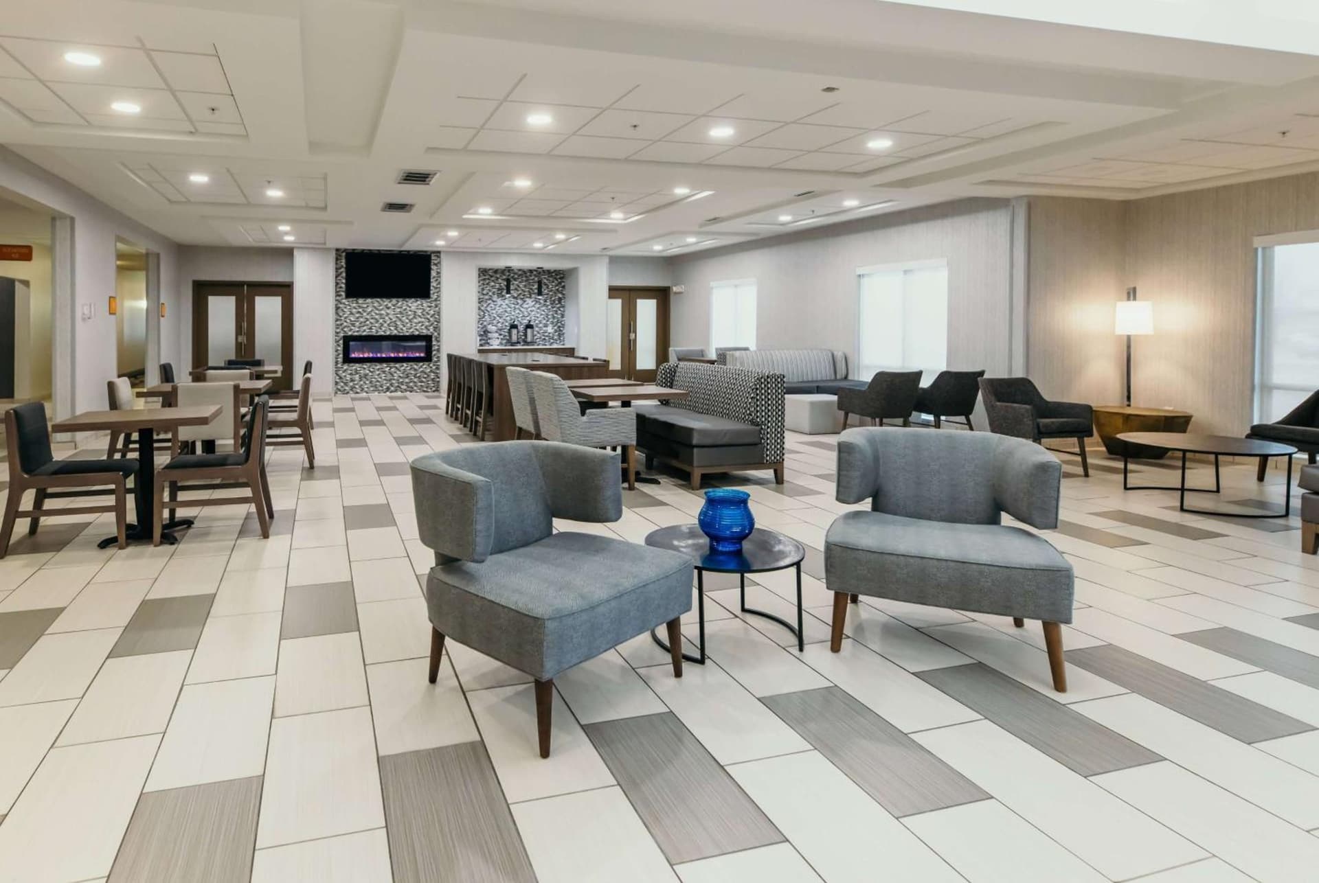 La Quinta Inn & Suites by Wyndham Ankeny IA - Des Moines IA gallery photo in Ankeny, IA — image 16