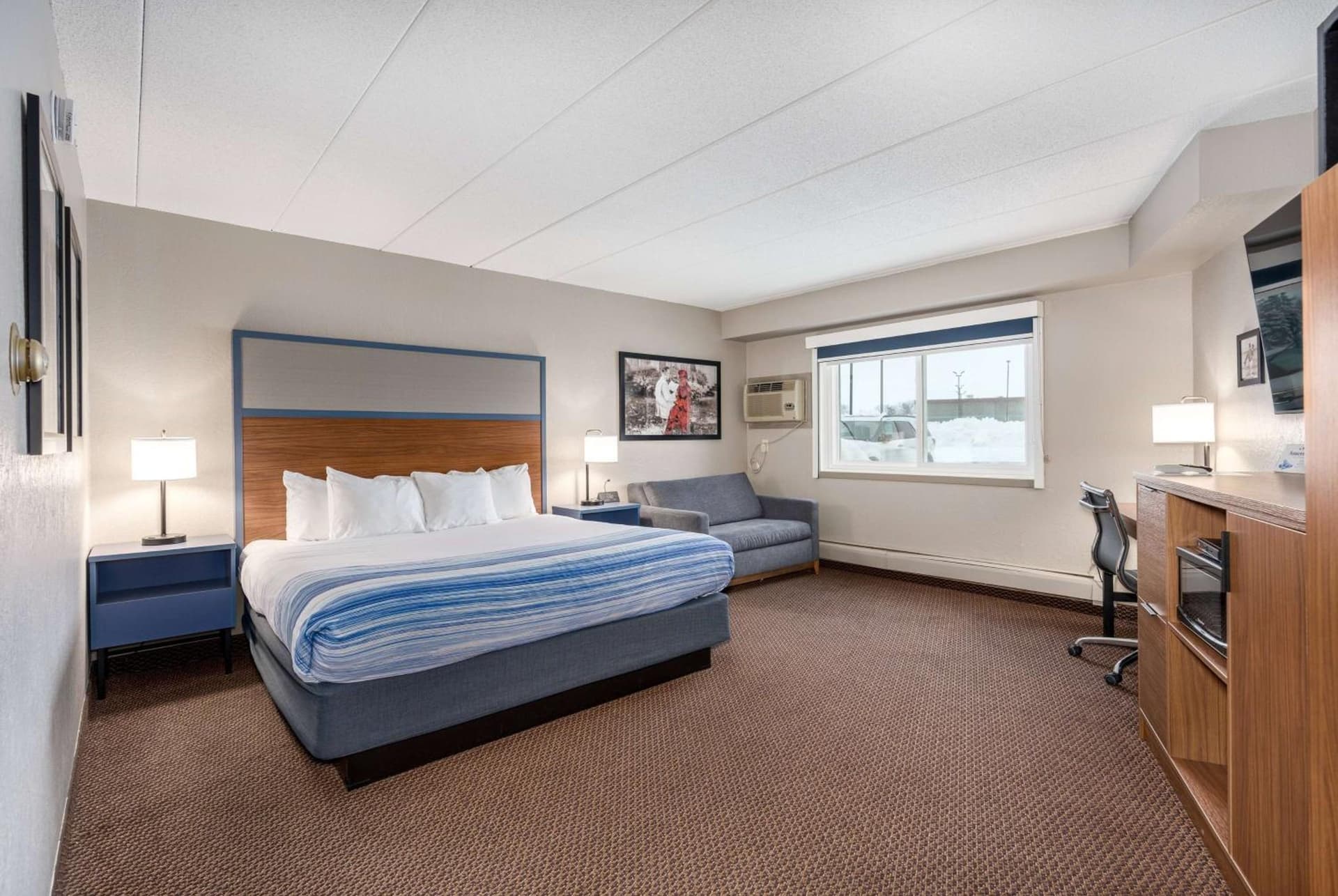 AmericInn by Wyndham New Richmond gallery photo in New Richmond, WI — image 35