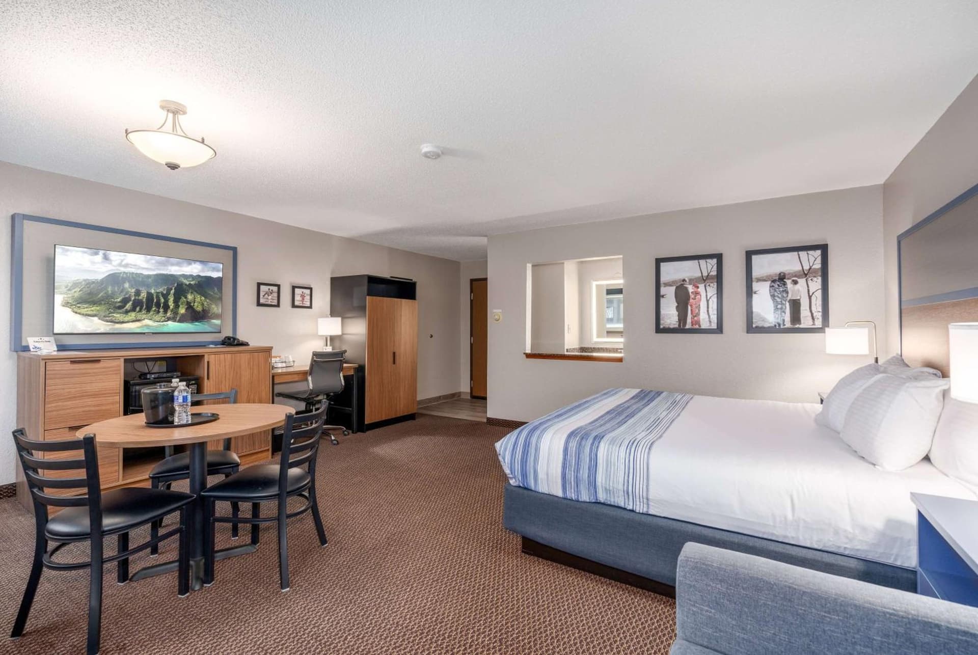AmericInn by Wyndham New Richmond gallery photo in New Richmond, WI — image 84