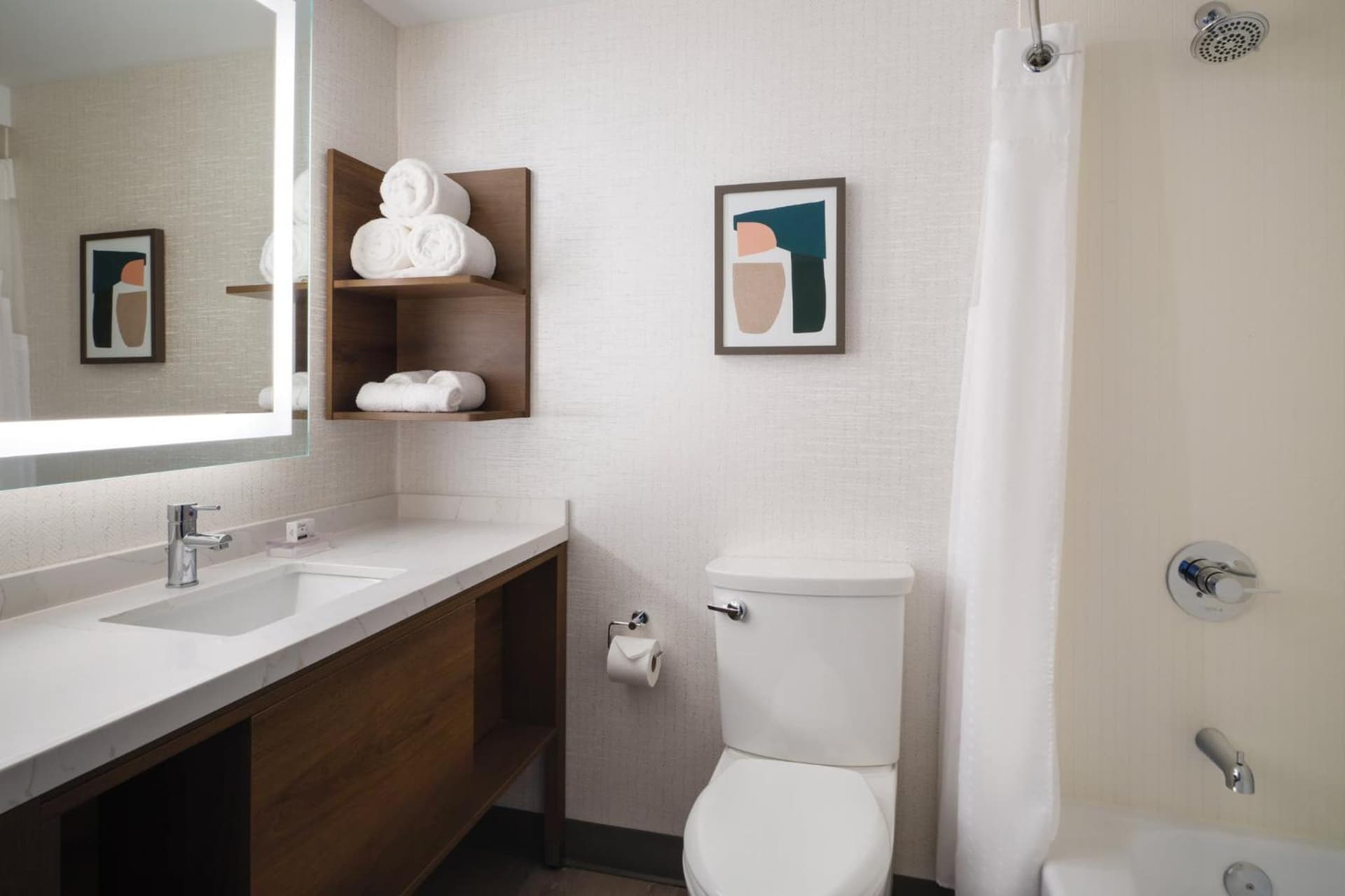 Holiday Inn Chicago O'Hare - Rosemont by IHG gallery photo in Rosemont, IL — image 42