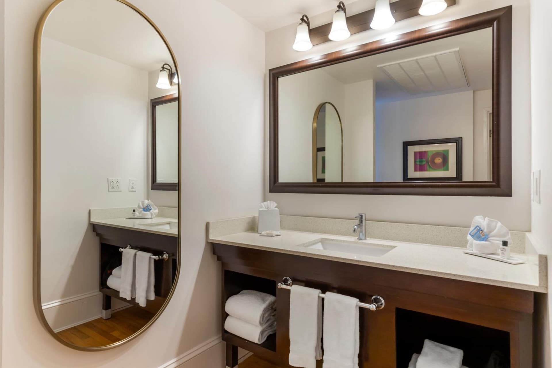 Hotel Gibbs Downtown Riverwalk gallery photo in San Antonio, TX — image 35