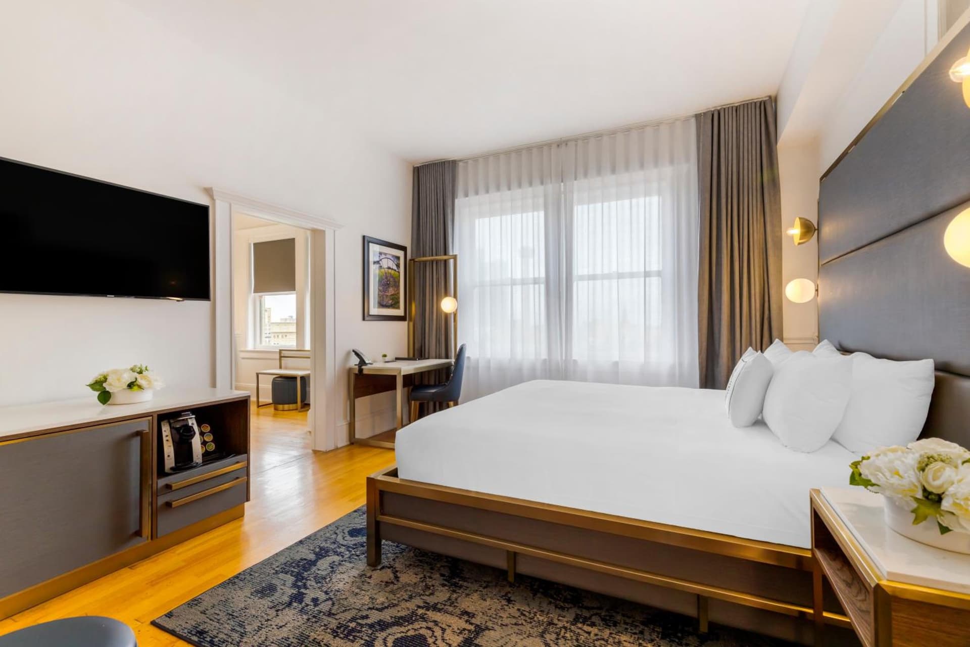 Hotel Gibbs Downtown Riverwalk gallery photo in San Antonio, TX — image 9