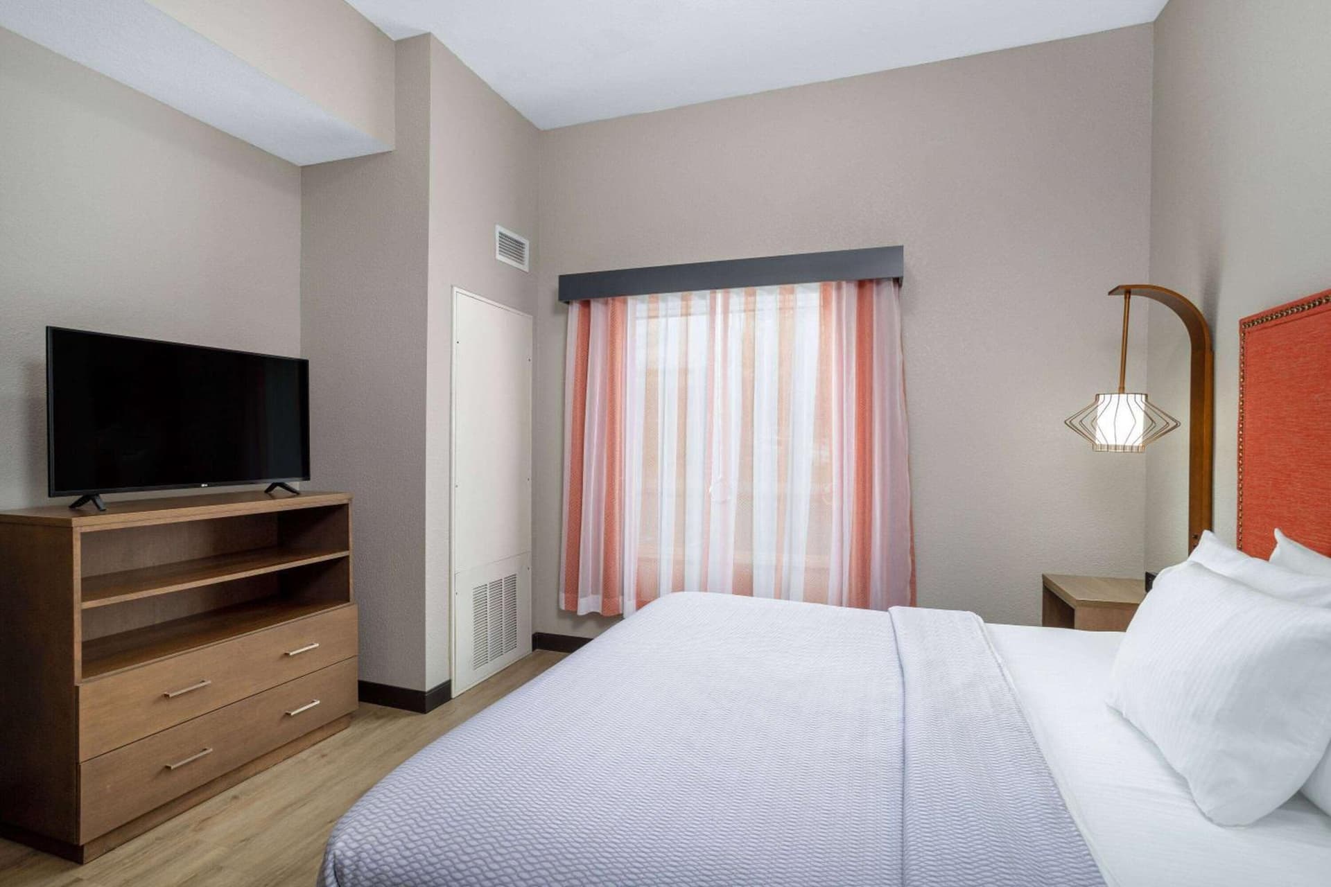 La Quinta Inn & Suites by Wyndham Augusta Fort Eisenhower gallery photo in Augusta, GA — image 12
