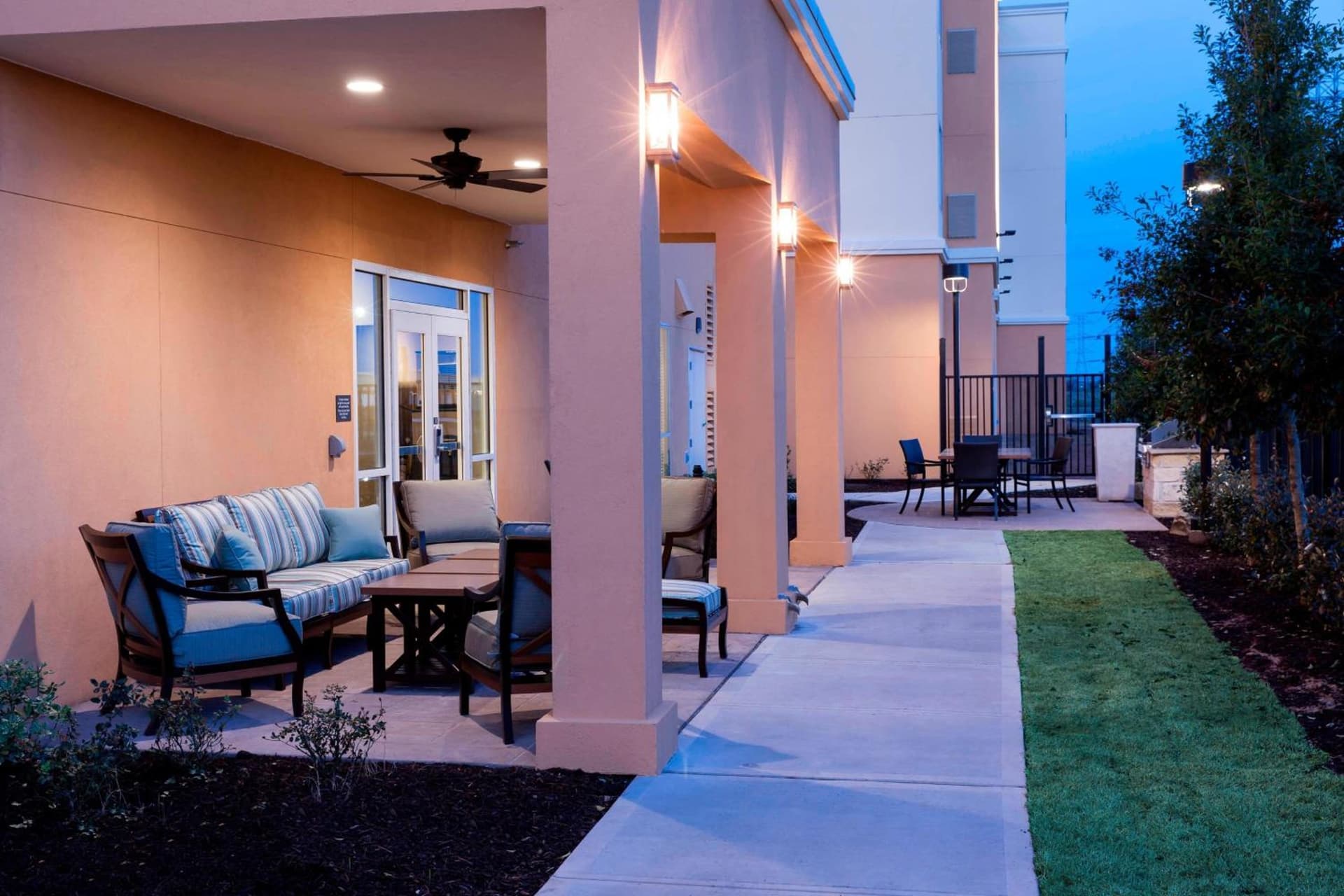 Residence Inn by Marriott Dallas Plano/Richardson property views in Plano, TX — gallery photo 3
