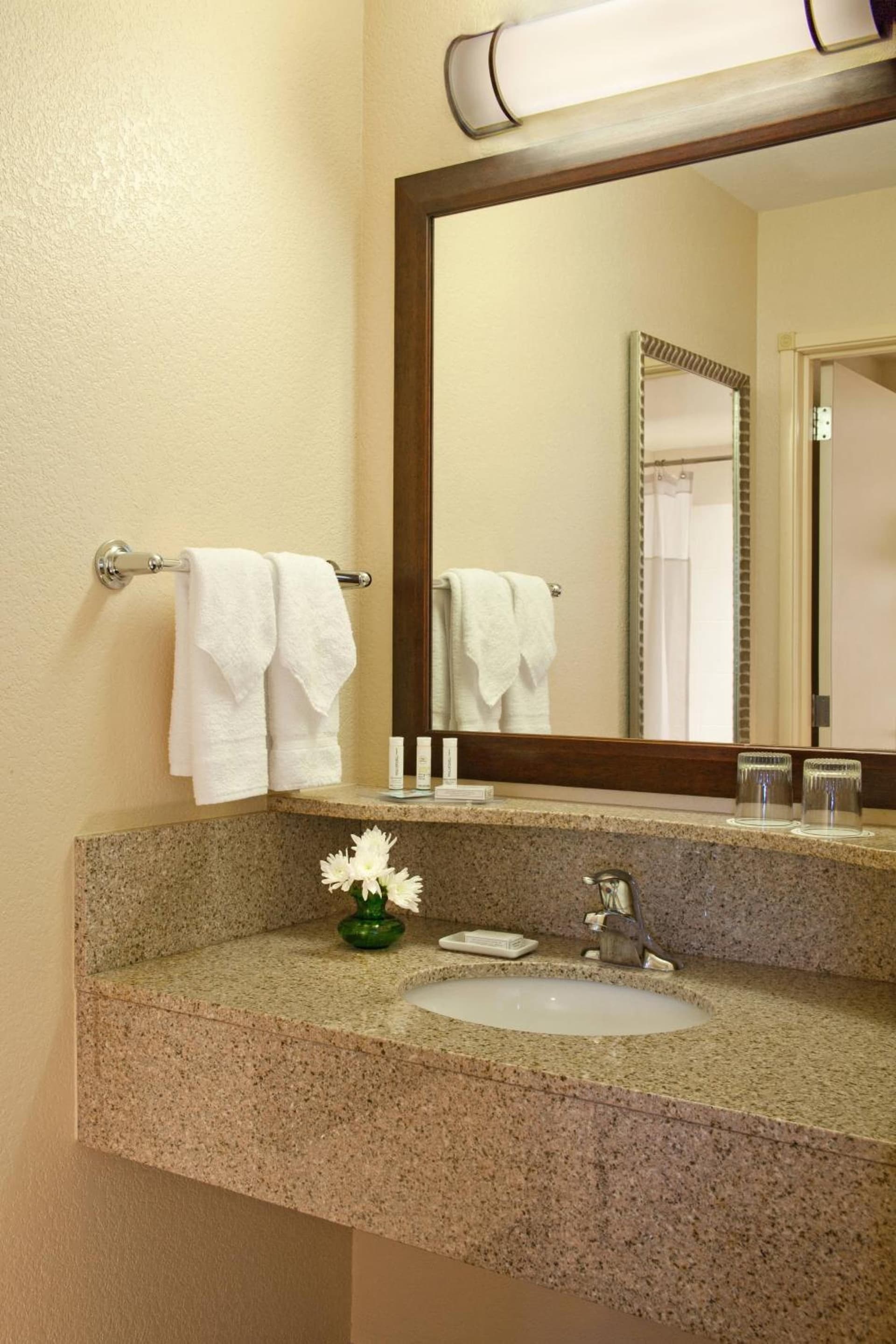 SpringHill Suites by Marriott Medford gallery photo in Medford, OR — image 22