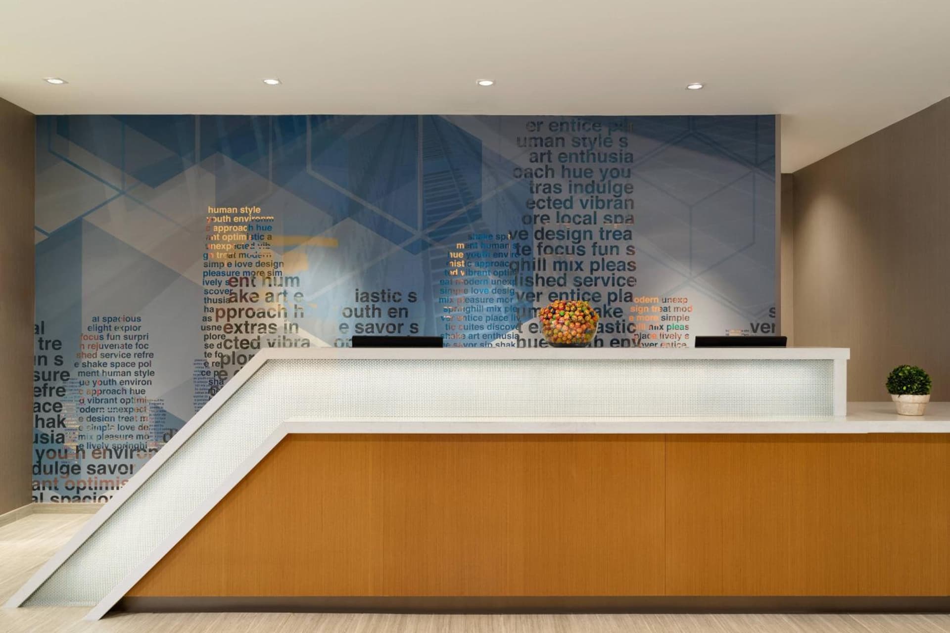 SpringHill Suites by Marriott Allentown Bethlehem/Center Valley interior in Center Valley, PA — gallery photo 2