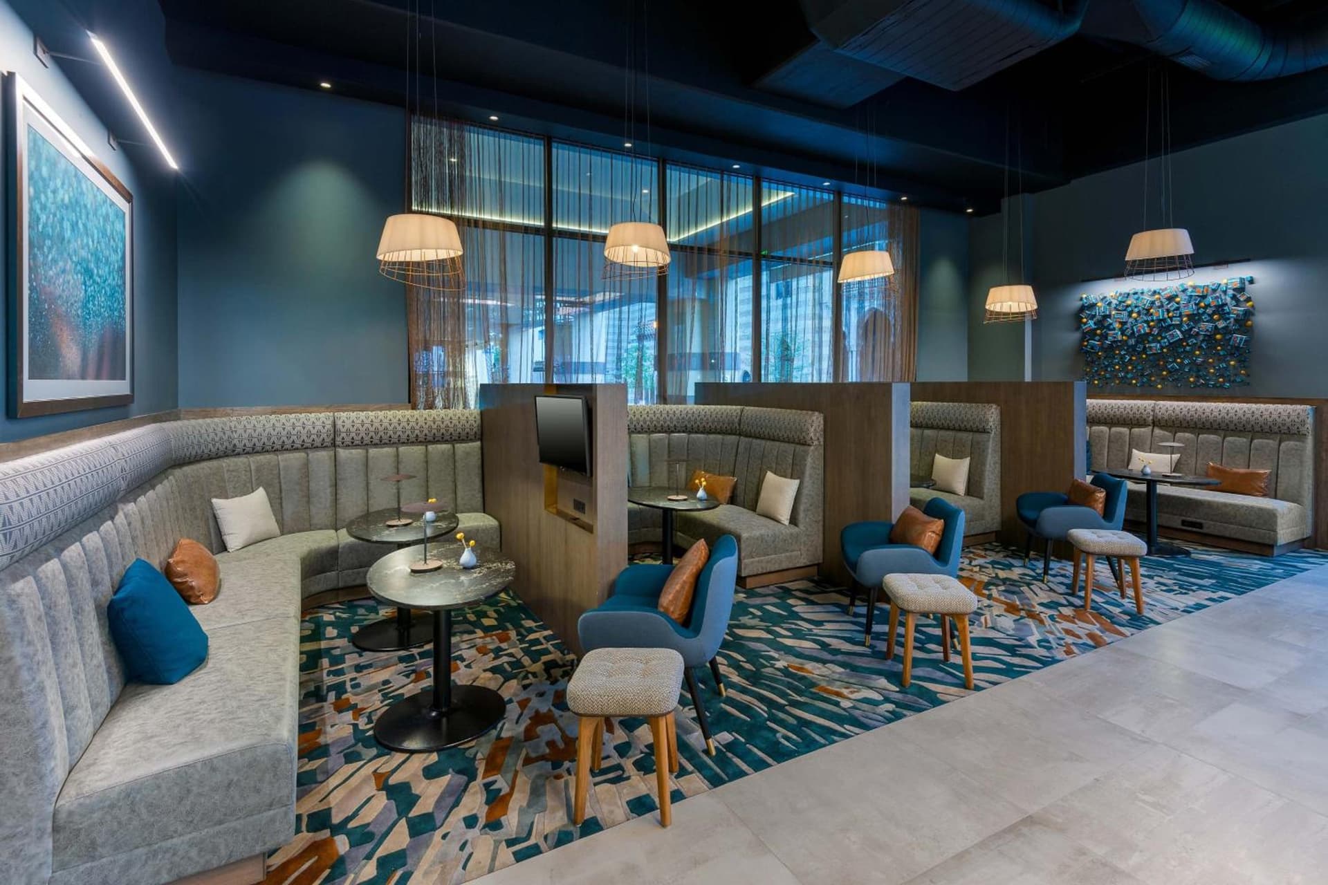 Courtyard by Marriott Atlanta Midtown interior in Atlanta, GA — gallery photo 2