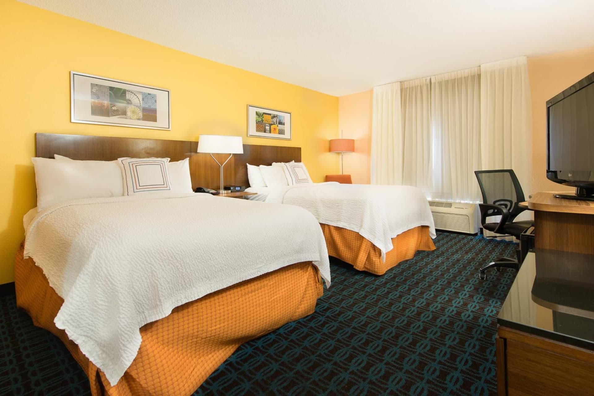 Fairfield Inn Orangeburg interior in Orangeburg, SC — gallery photo 2