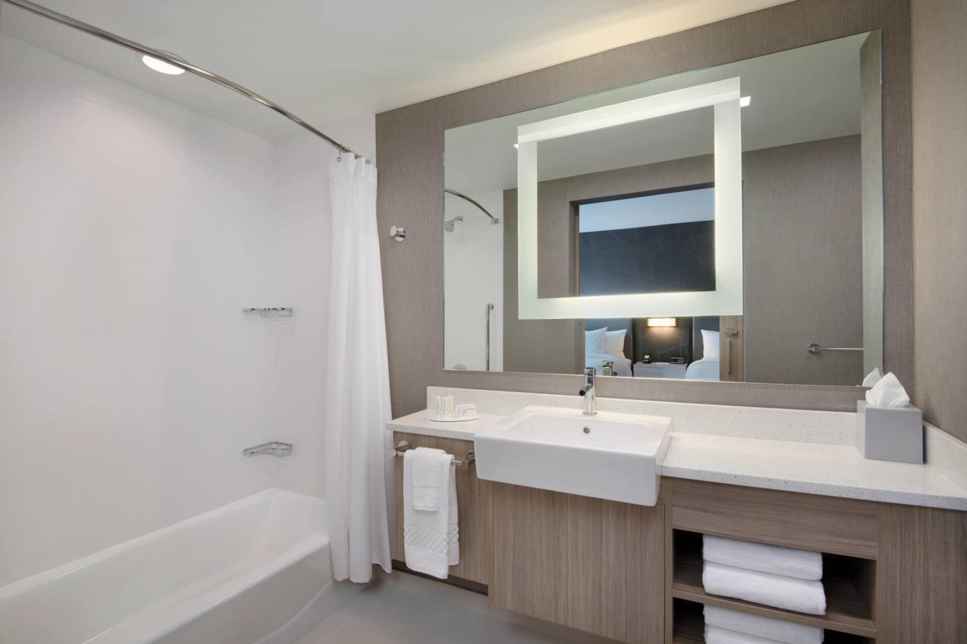 SpringHill Suites by Marriott Indianapolis Keystone gallery photo in Indianapolis, IN — image 31