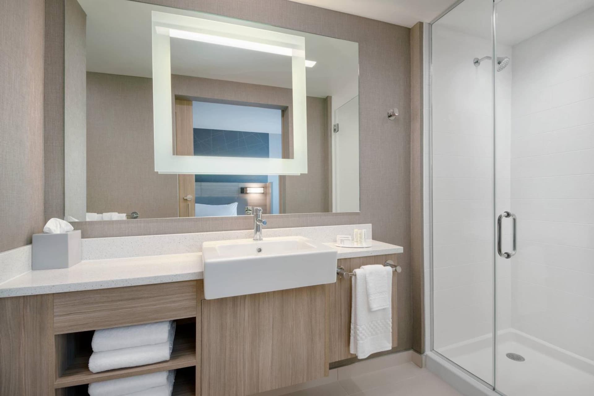 SpringHill Suites by Marriott Indianapolis Keystone interior in Indianapolis, IN — gallery photo 2