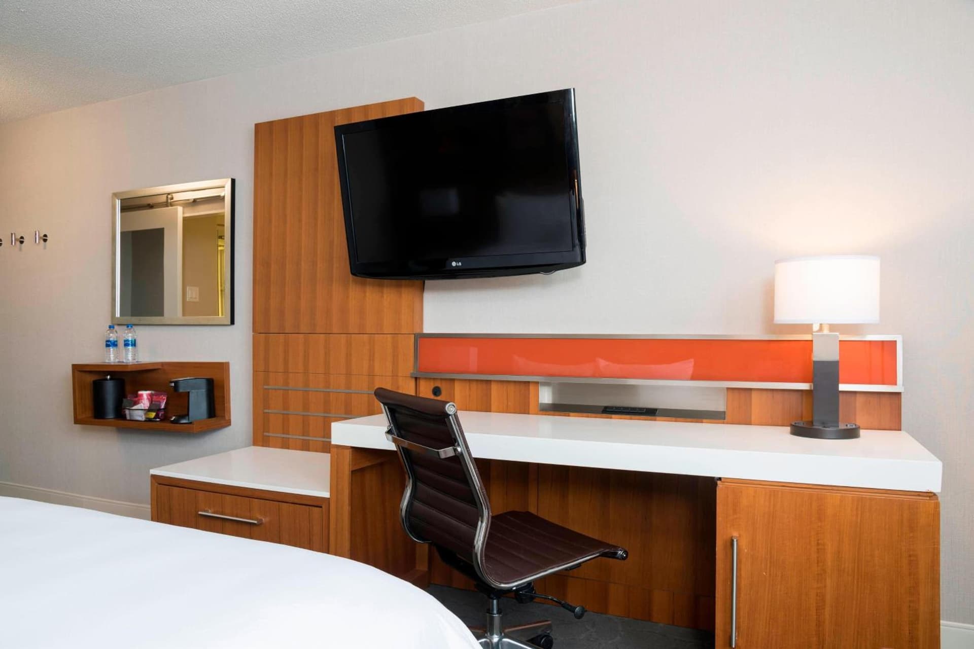 Sonesta Hotel Grand Rapids Airport gallery photo in Grand Rapids, MI — image 32