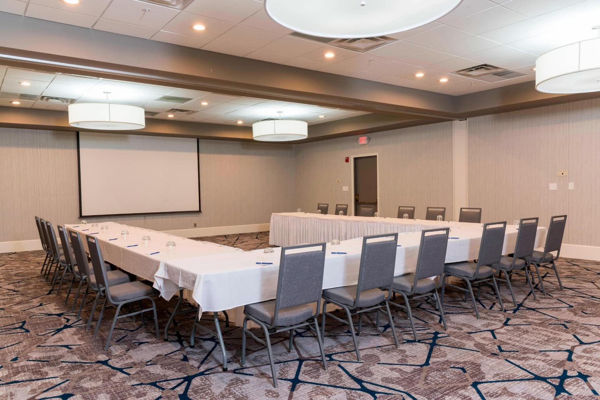 Sonesta Hotel Grand Rapids Airport gallery photo in Grand Rapids, MI — image 14