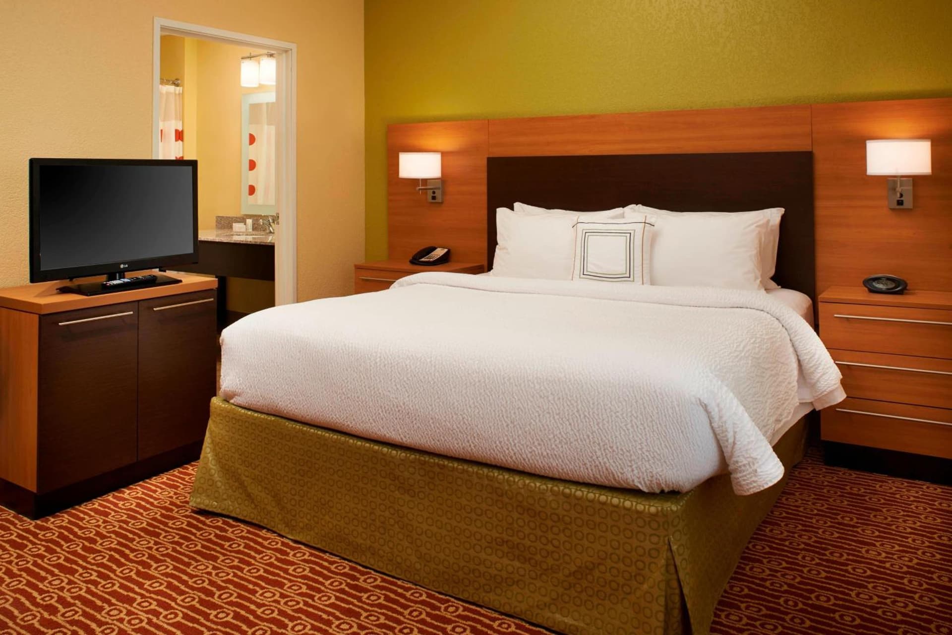 TownePlace Suites by Marriott Saginaw interior in Saginaw, MI — gallery photo 2
