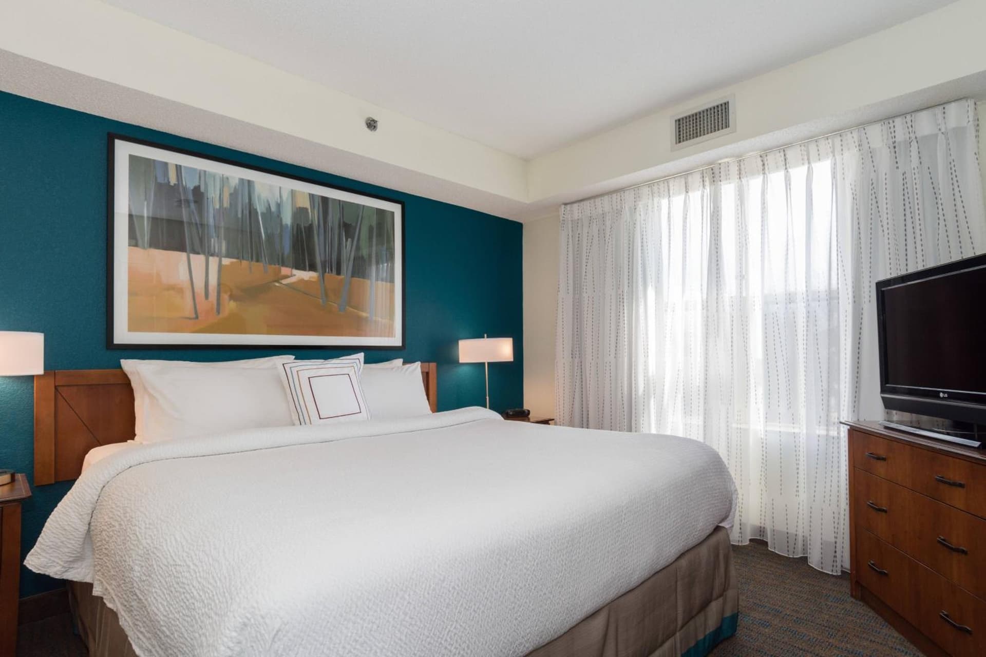Residence Inn by Marriott Lake Norman property views in Huntersville, NC — gallery photo 3
