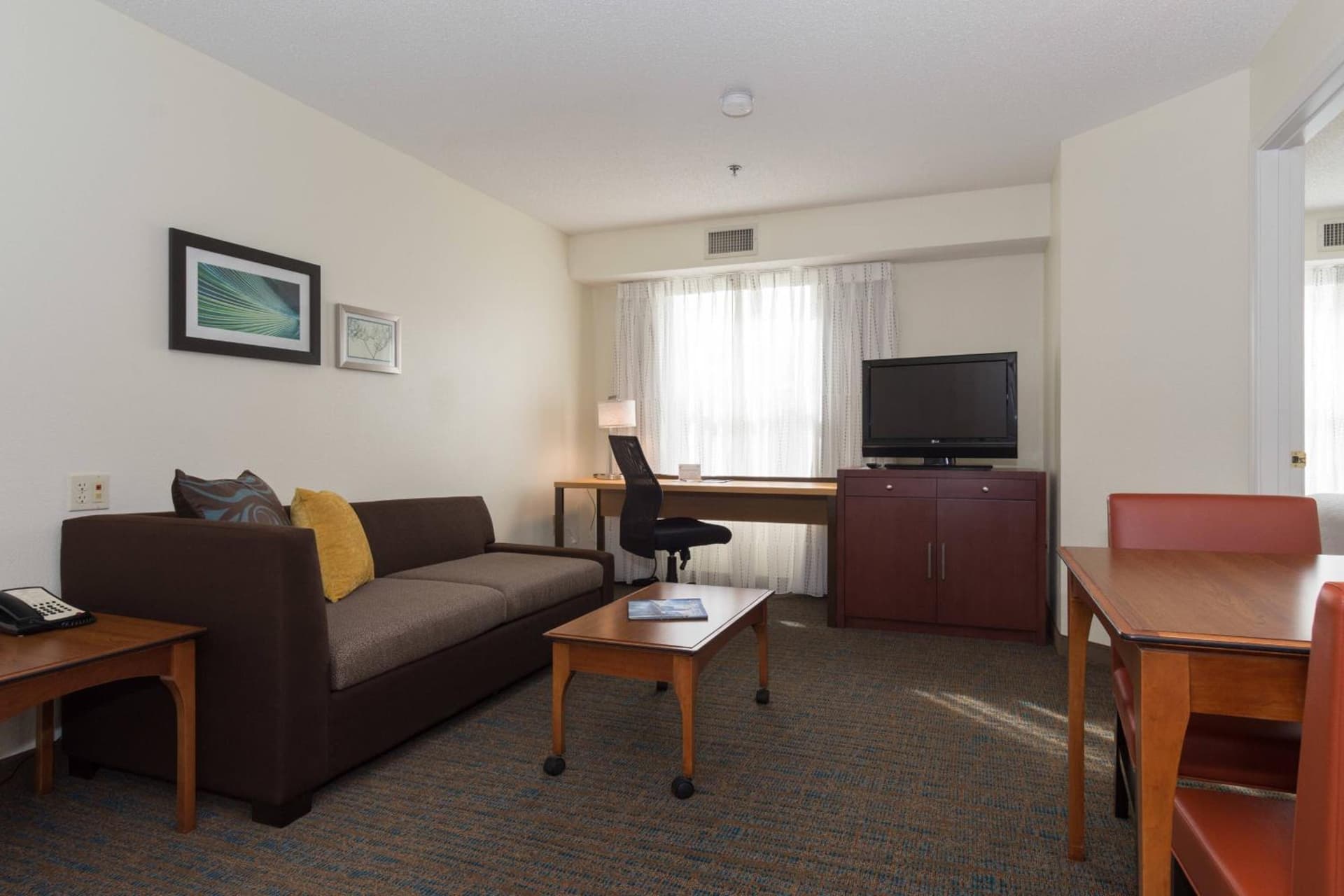 Residence Inn by Marriott Lake Norman interior in Huntersville, NC — gallery photo 2