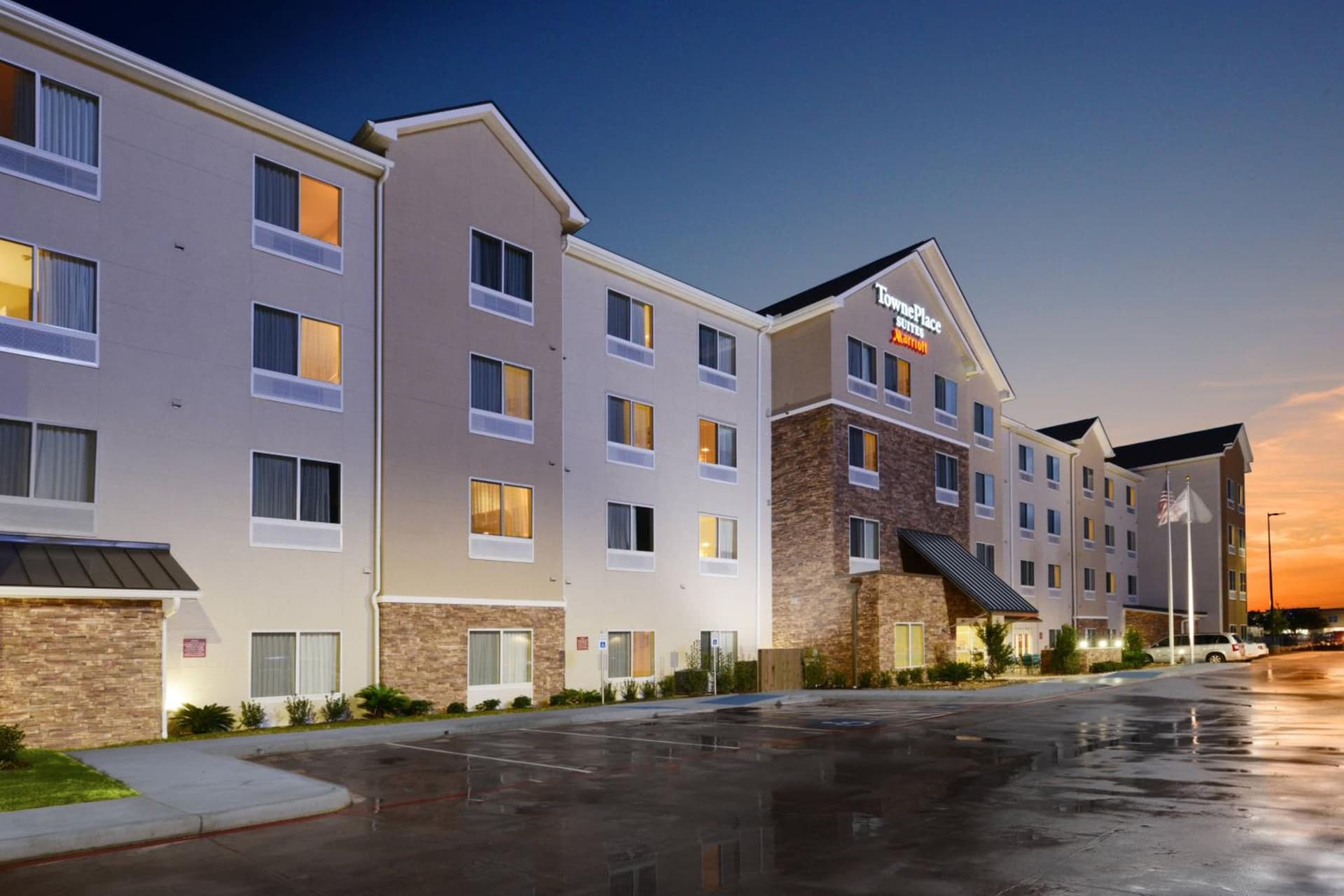 TownePlace Suites by Marriott Houston Galleria Area featured exterior or lobby in Houston, TX — similar hotel
