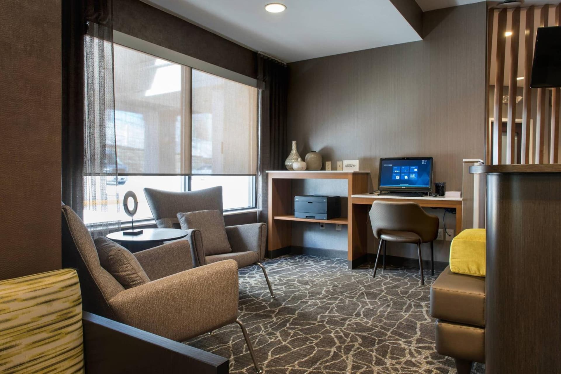 SpringHill Suites Danbury interior in Danbury, CT — gallery photo 2