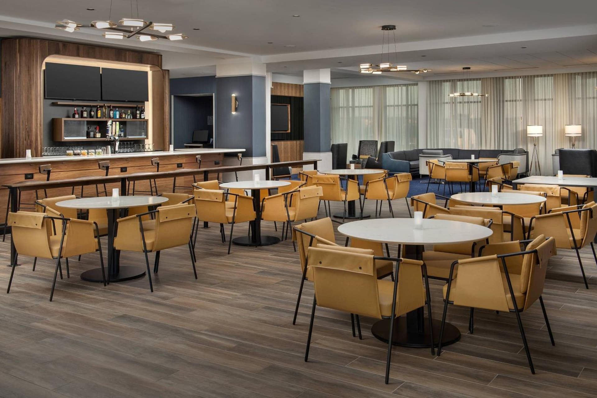 Courtyard by Marriott Indianapolis Plainfield interior in Plainfield, IN — gallery photo 2