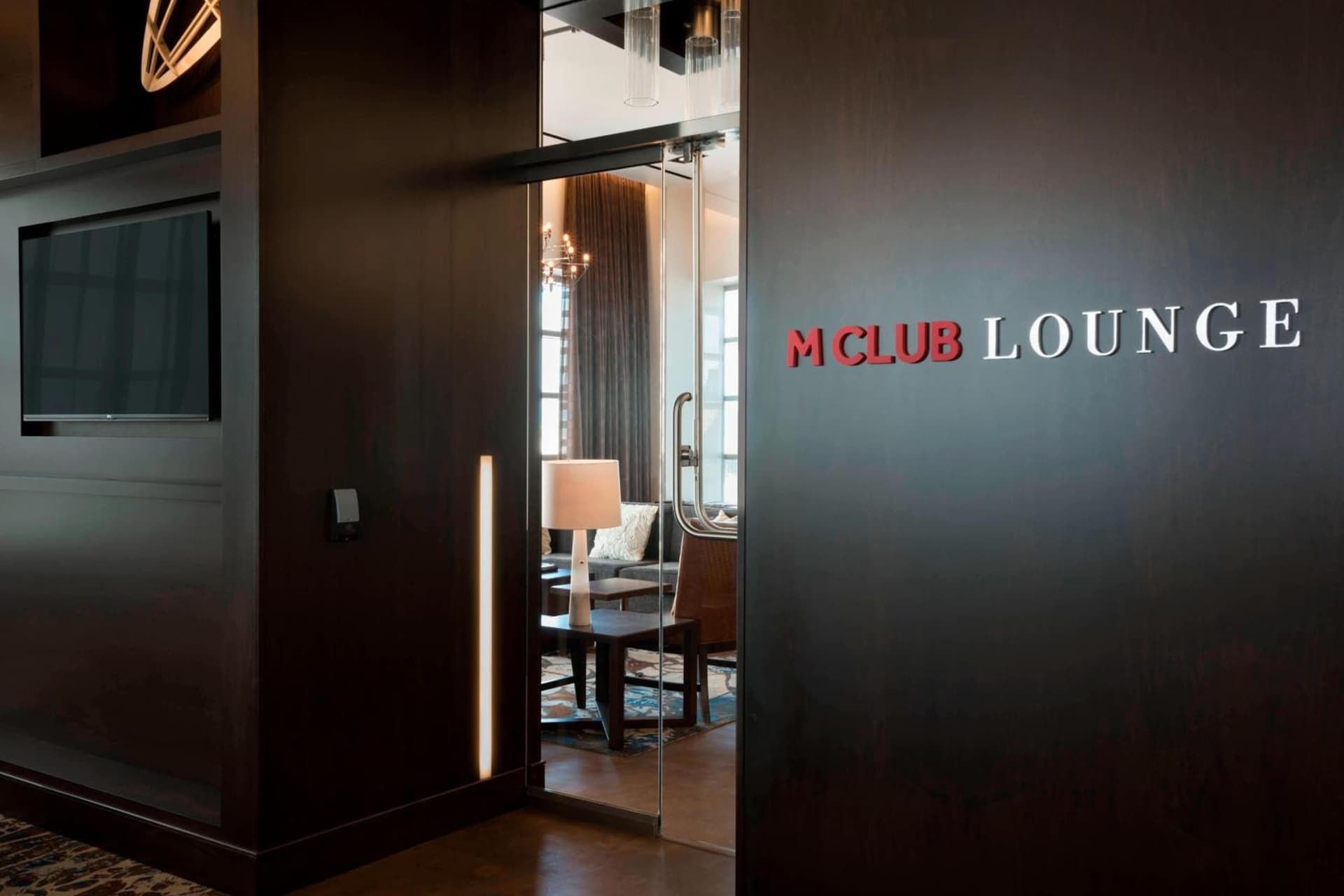 Buffalo Marriott at LECOM HARBORCENTER interior in Buffalo, NY — gallery photo 2