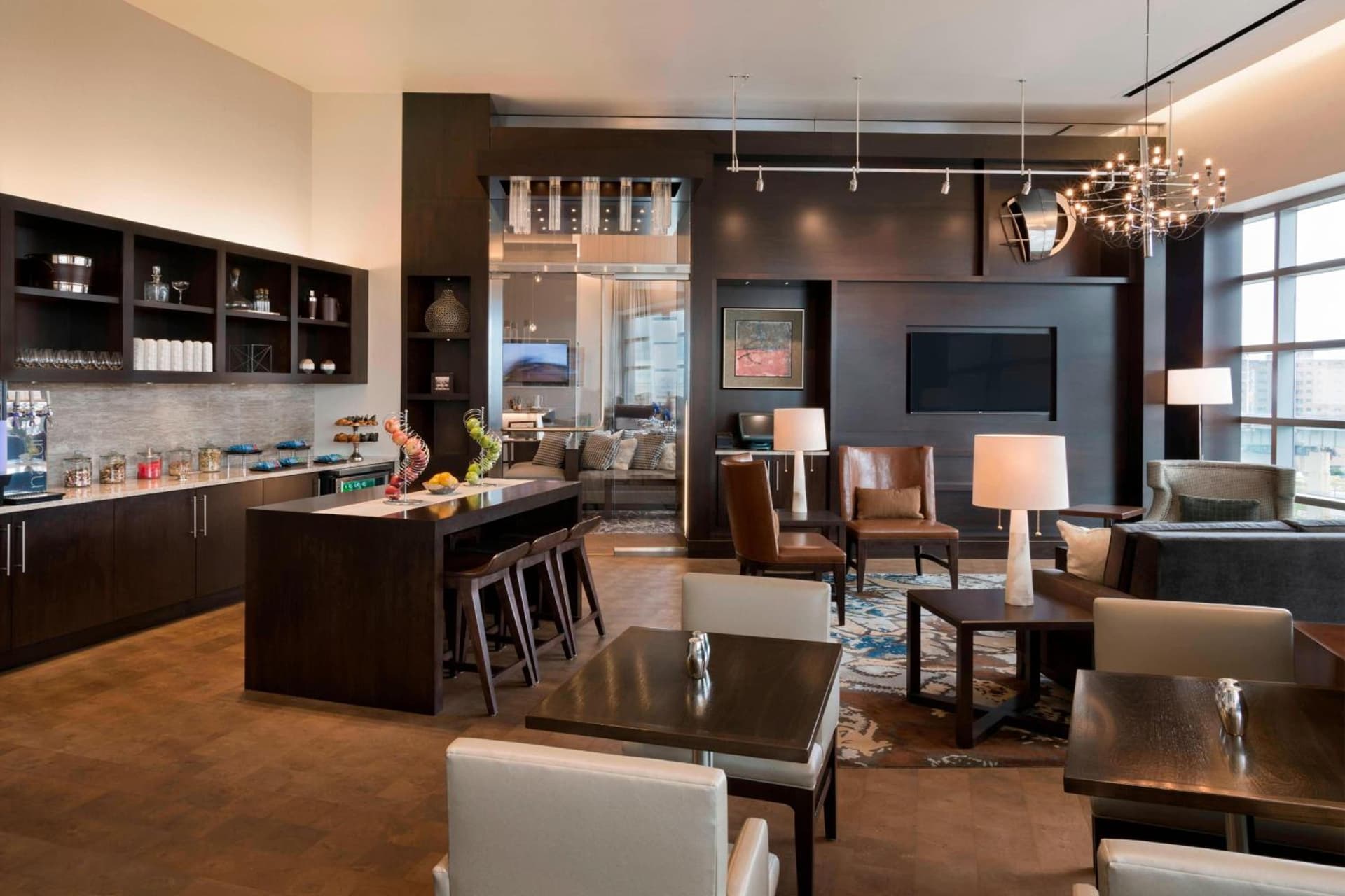 Buffalo Marriott at LECOM HARBORCENTER gallery photo in Buffalo, NY — image 25