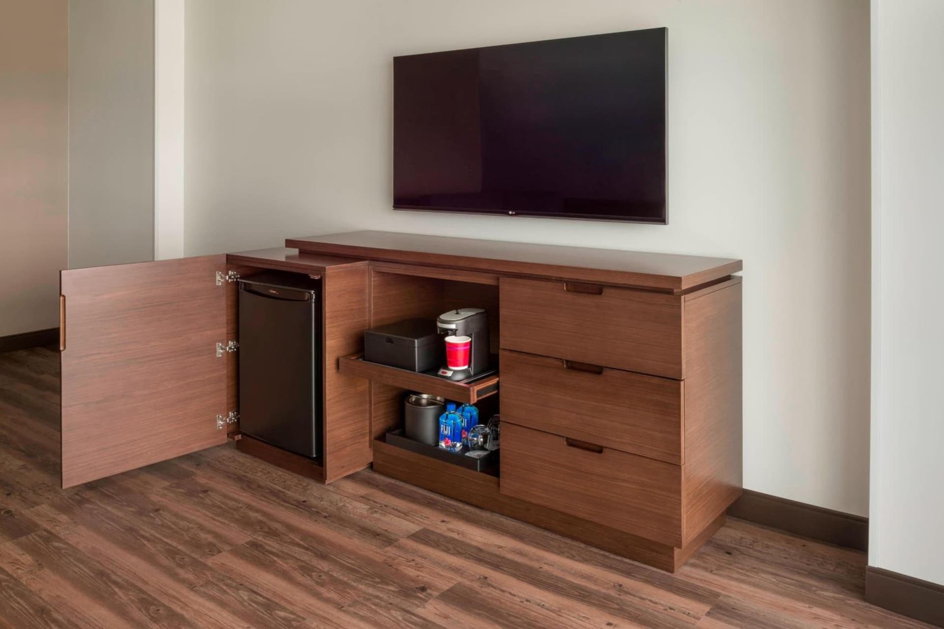 Buffalo Marriott at LECOM HARBORCENTER gallery photo in Buffalo, NY — image 41