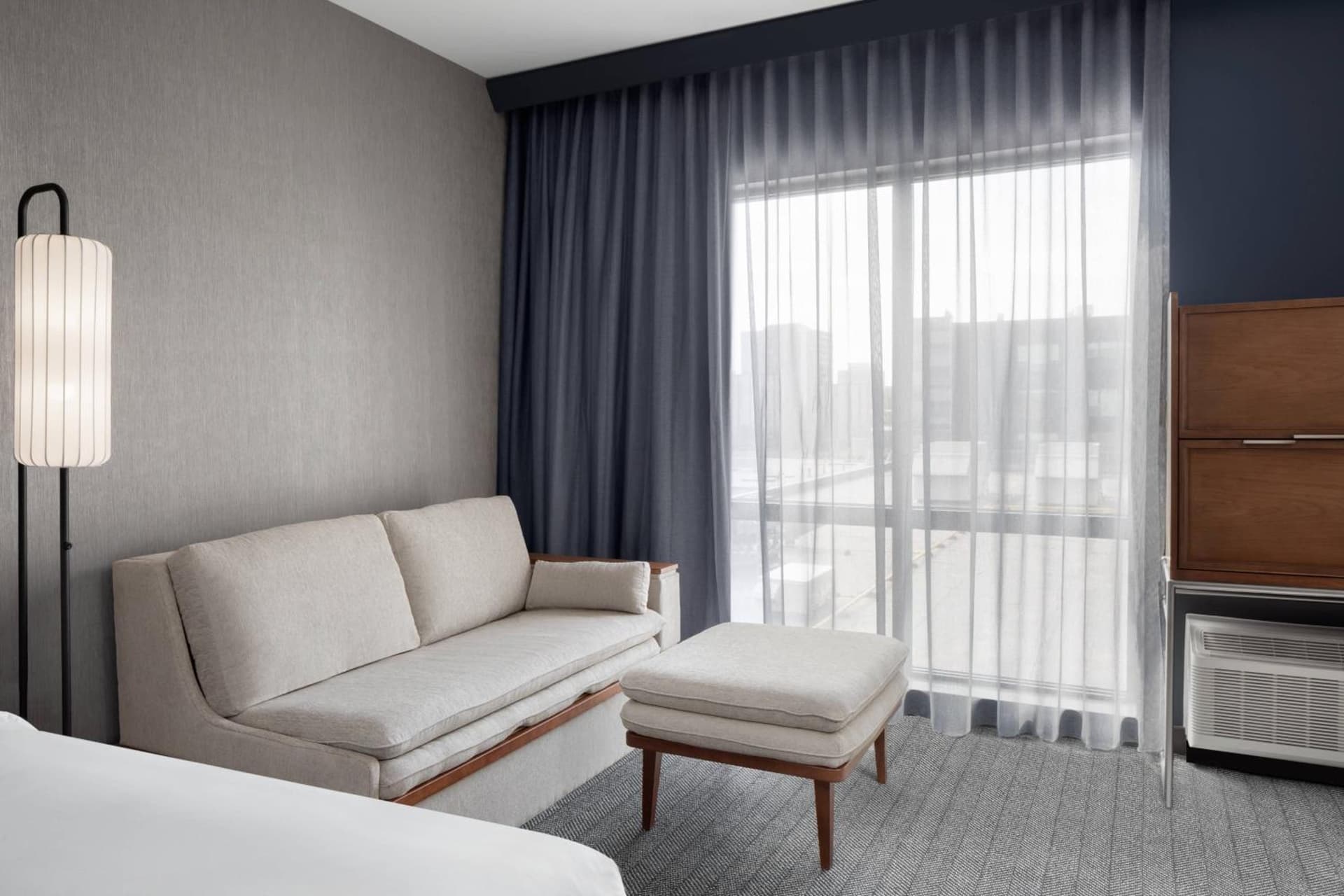 Courtyard by Marriott Lansing Downtown gallery photo in Lansing, MI — image 25