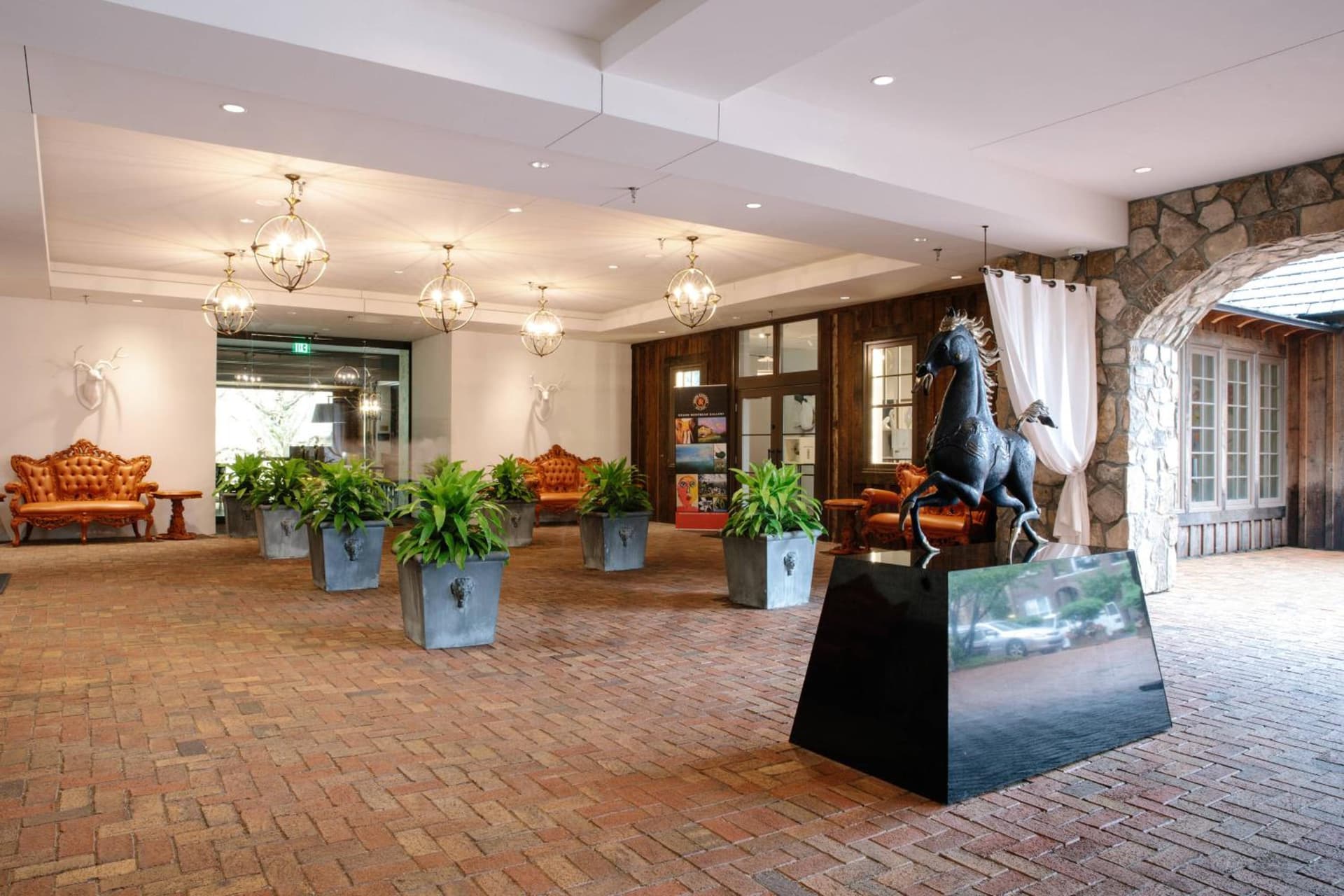 Grand Bohemian Mountain Brook, Autograph Collection interior in Birmingham, AL — gallery photo 2