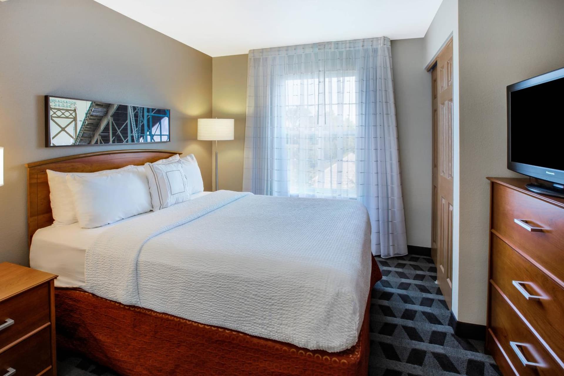 TownePlace Suites by Marriott Detroit Livonia property views in Livonia, MI — gallery photo 3
