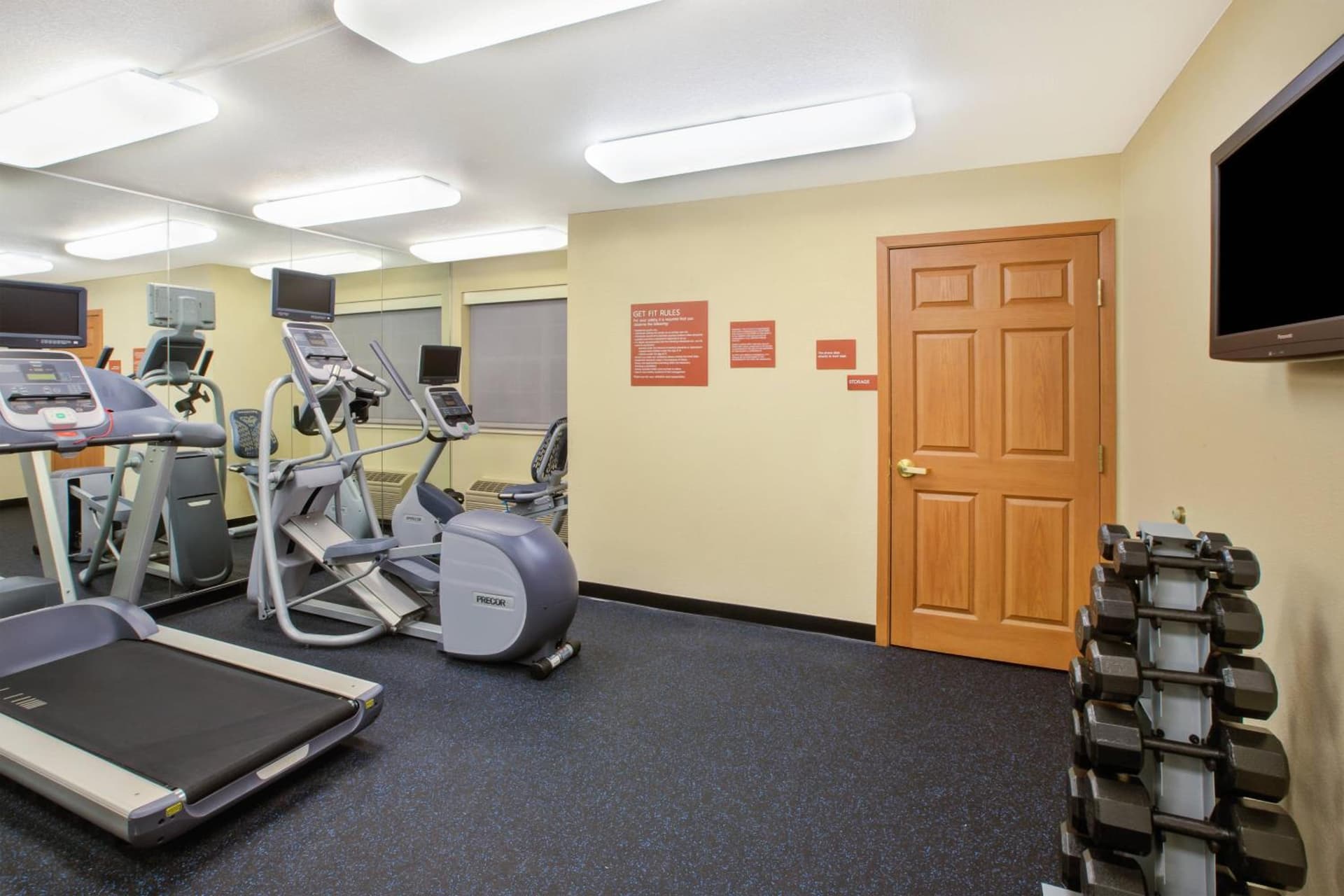 TownePlace Suites by Marriott Detroit Livonia gallery photo in Livonia, MI — image 12