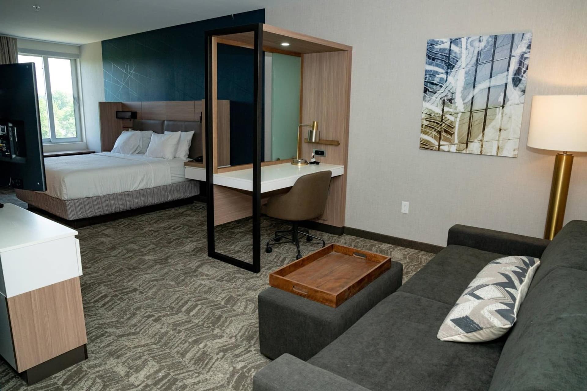 SpringHill Suites by Marriott Woodbridge gallery photo in Woodbridge — image 4