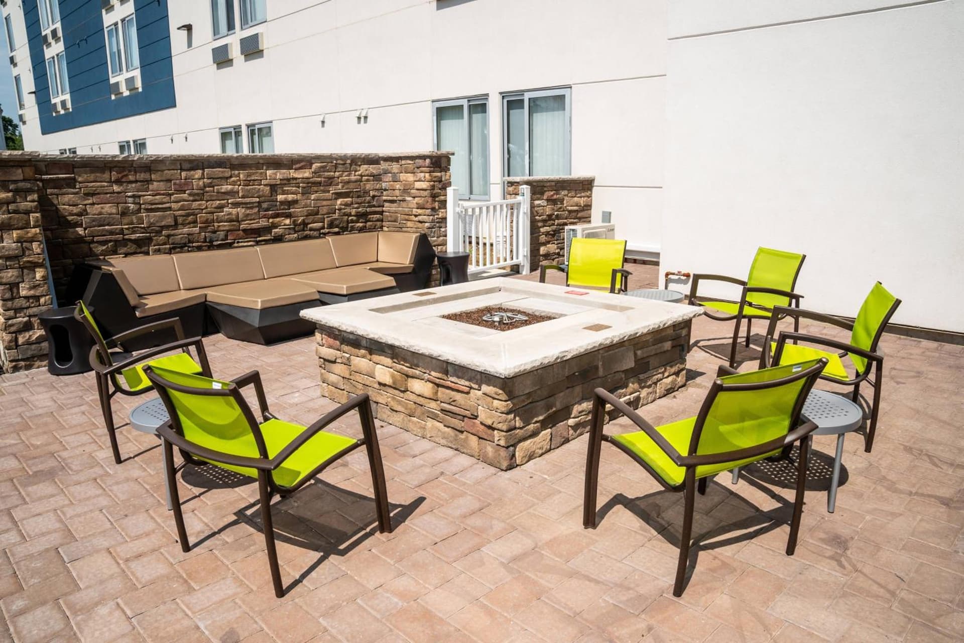 SpringHill Suites by Marriott Woodbridge gallery photo in Woodbridge — image 35