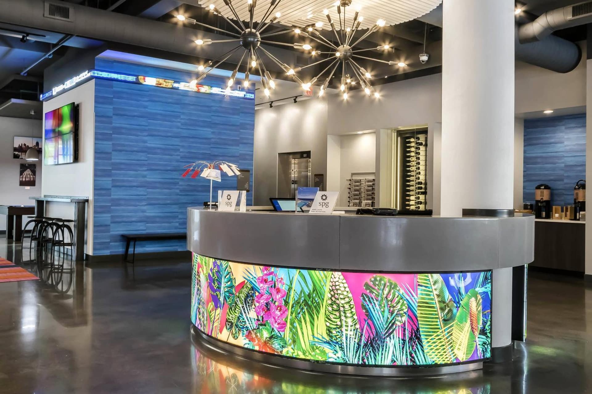 Aloft by Marriott Newport on the Levee interior in Newport, KY — gallery photo 2
