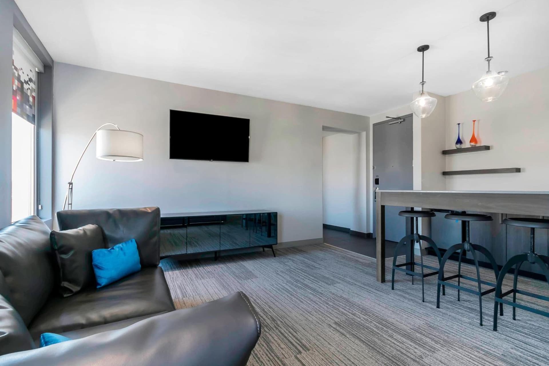 Aloft by Marriott Newport on the Levee gallery photo in Newport, KY — image 10