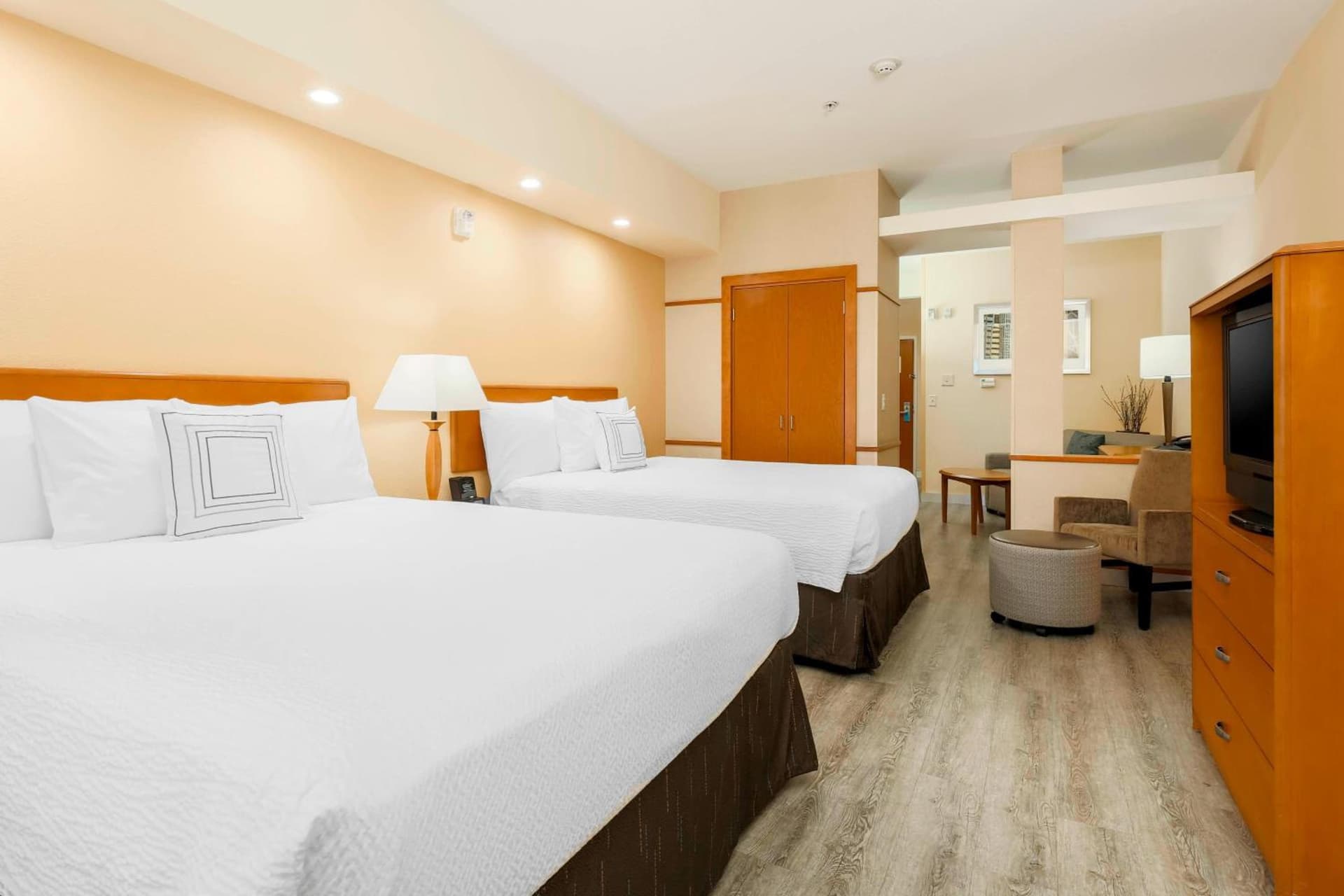 Fairfield Inn & Suites Temecula interior in Temecula, CA — gallery photo 2