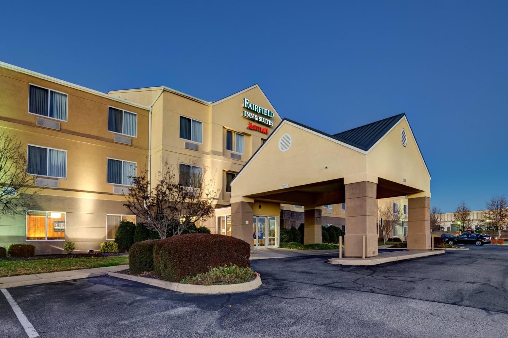 Fairfield Inn and Suites by Marriott Potomac Mills Woodbridge interior in Woodbridge, VA — gallery photo 2