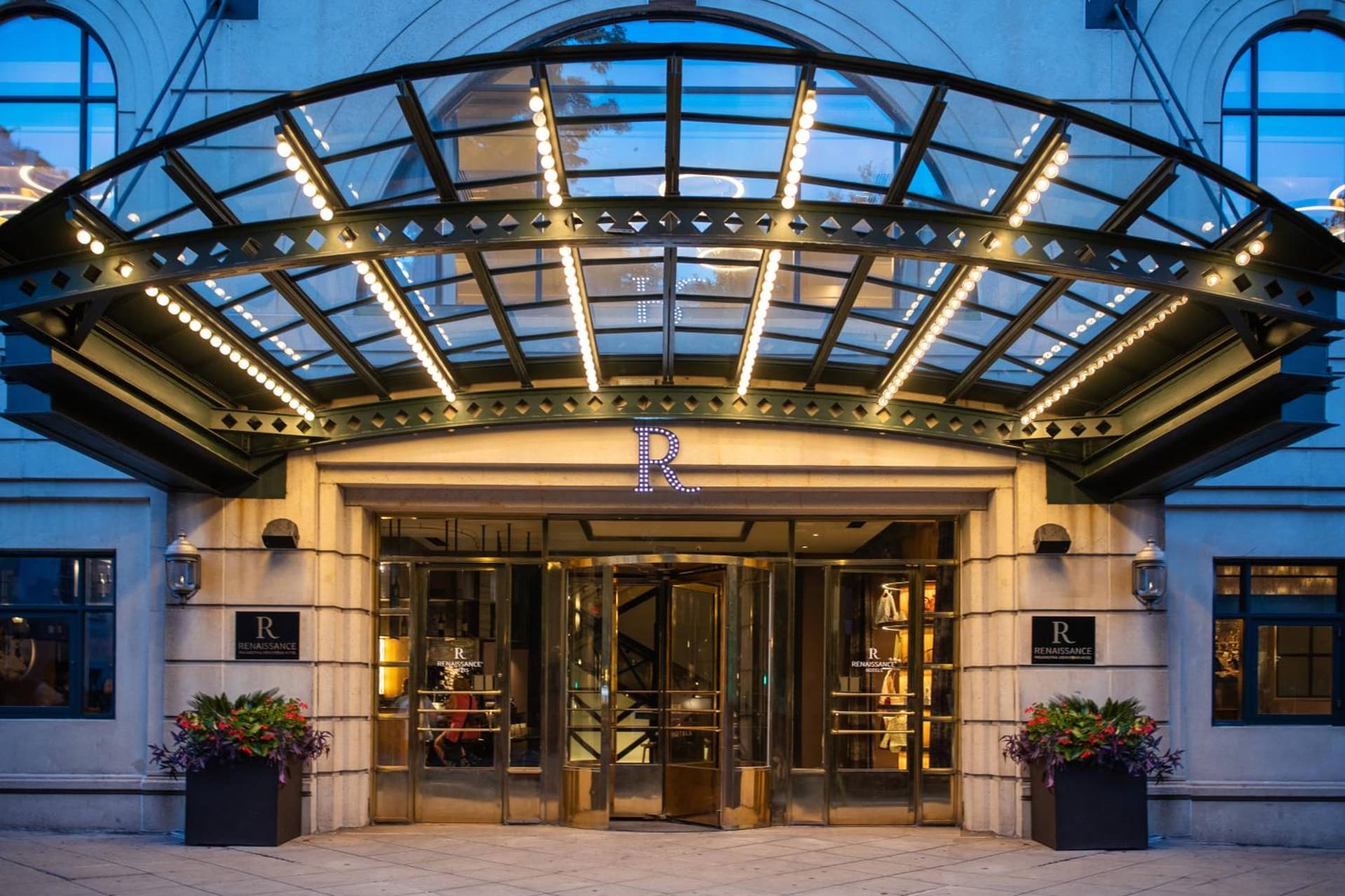 Renaissance Philadelphia Downtown Hotel interior in Philadelphia, PA — gallery photo 2