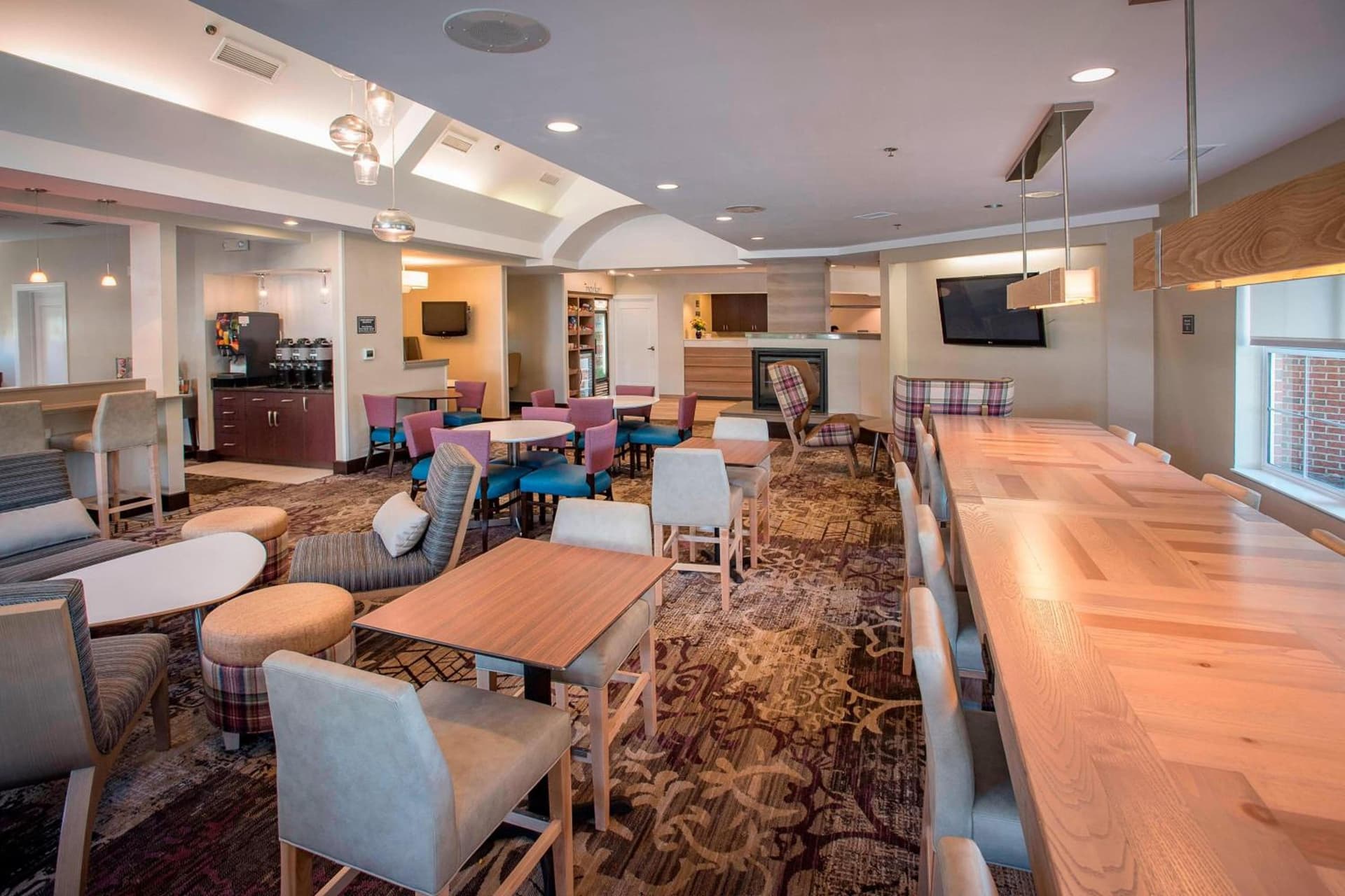 Residence Inn by Marriott Pensacola Downtown interior in Pensacola, FL — gallery photo 2