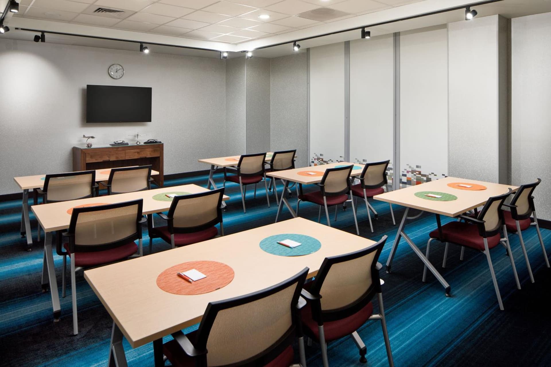 Aloft by Marriott Seattle Sea-Tac Airport interior in SeaTac, WA — gallery photo 2