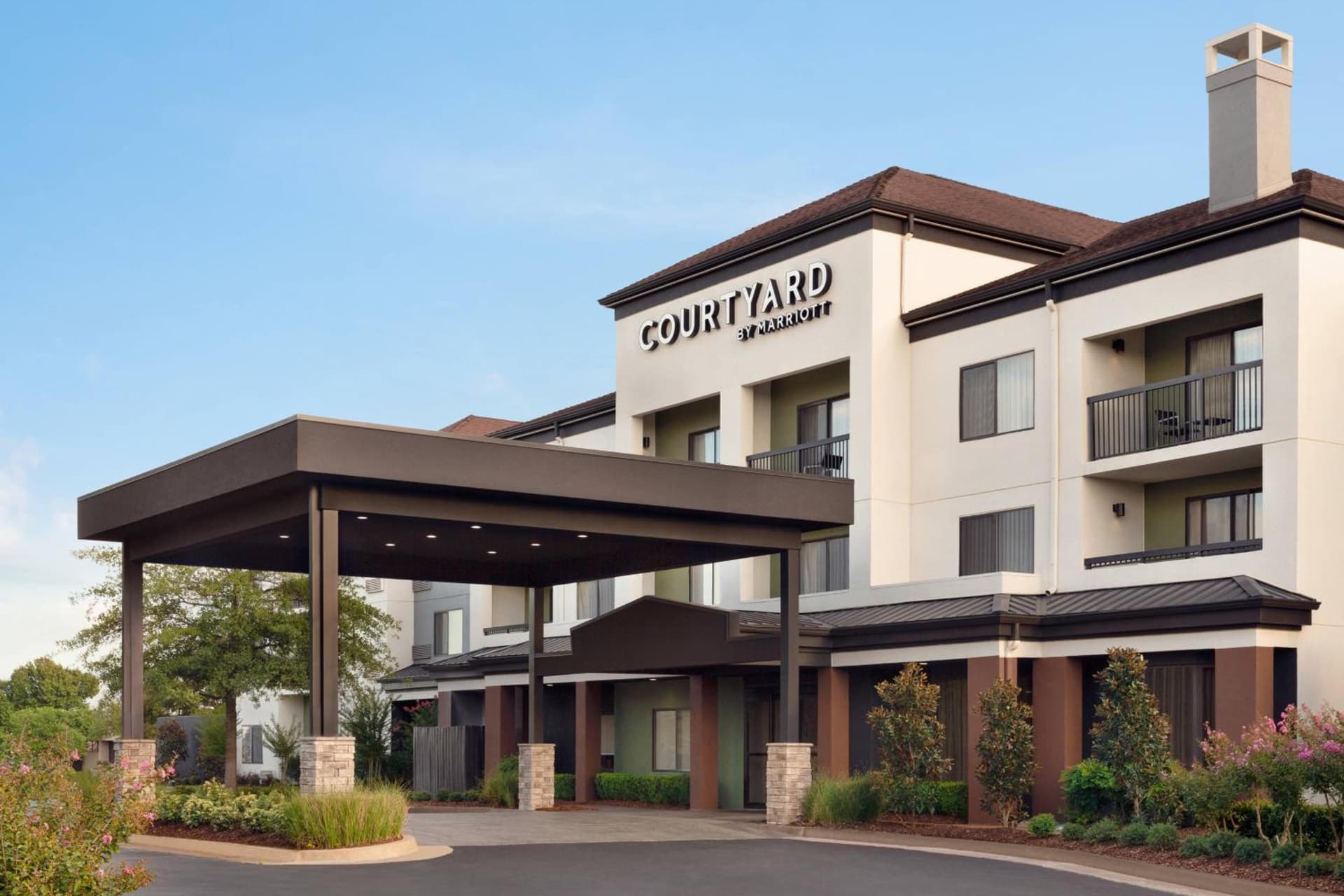 Courtyard by Marriott Tulsa Central property views in Tulsa, OK — gallery photo 3