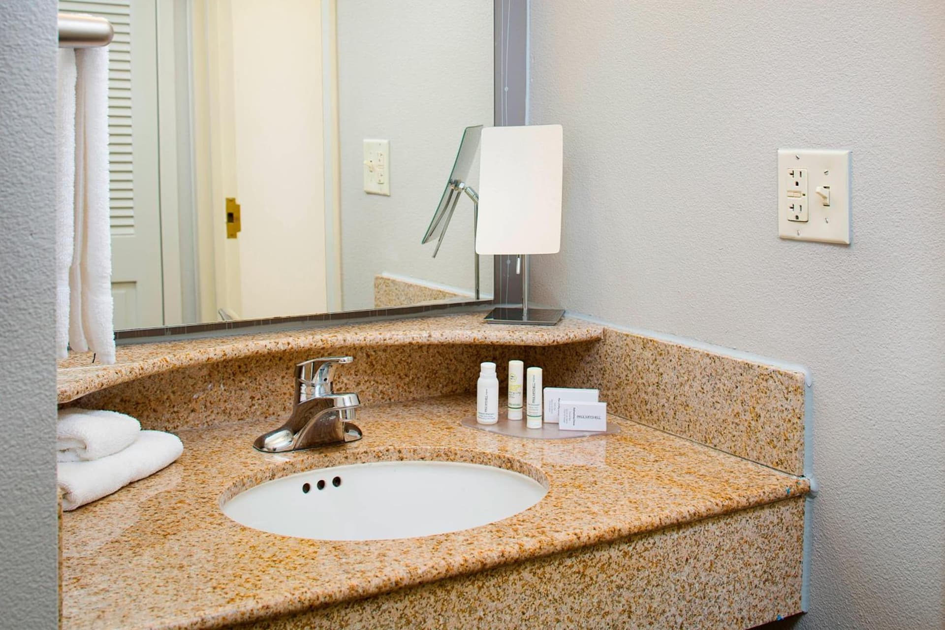 Courtyard by Marriott Roanoke Airport property views in Roanoke, VA — gallery photo 3