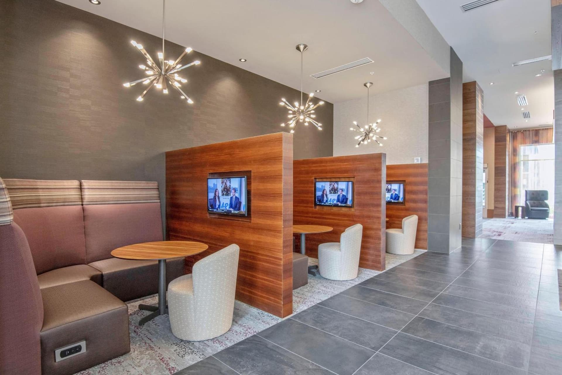 Courtyard by Marriott Raleigh Cary/Parkside Town Commons gallery photo in Cary, NC — image 27