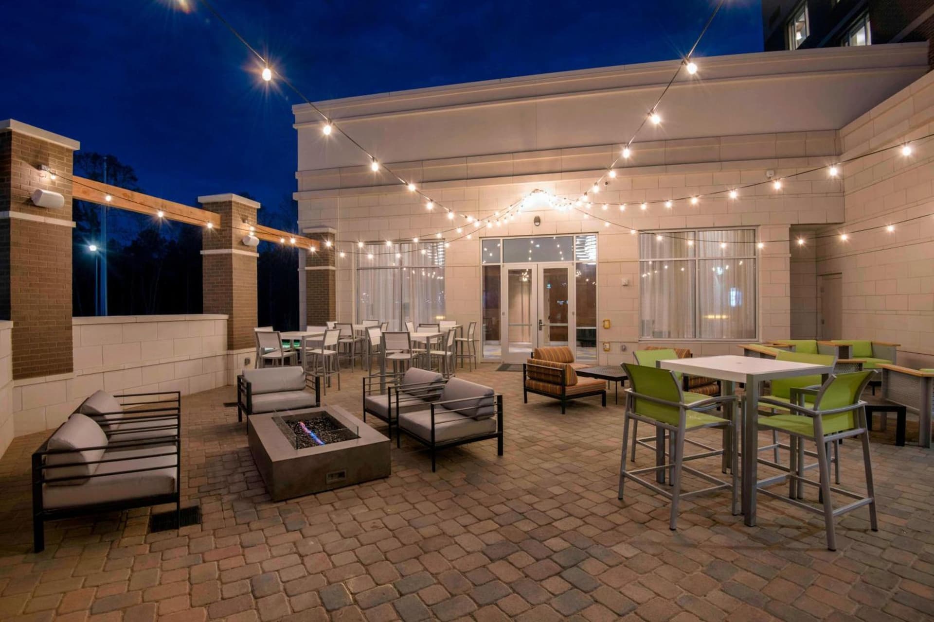 Courtyard by Marriott Raleigh Cary/Parkside Town Commons gallery photo in Cary, NC — image 16