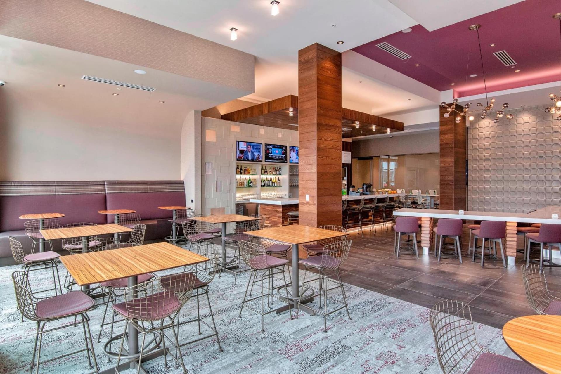 Courtyard by Marriott Raleigh Cary/Parkside Town Commons gallery photo in Cary, NC — image 5