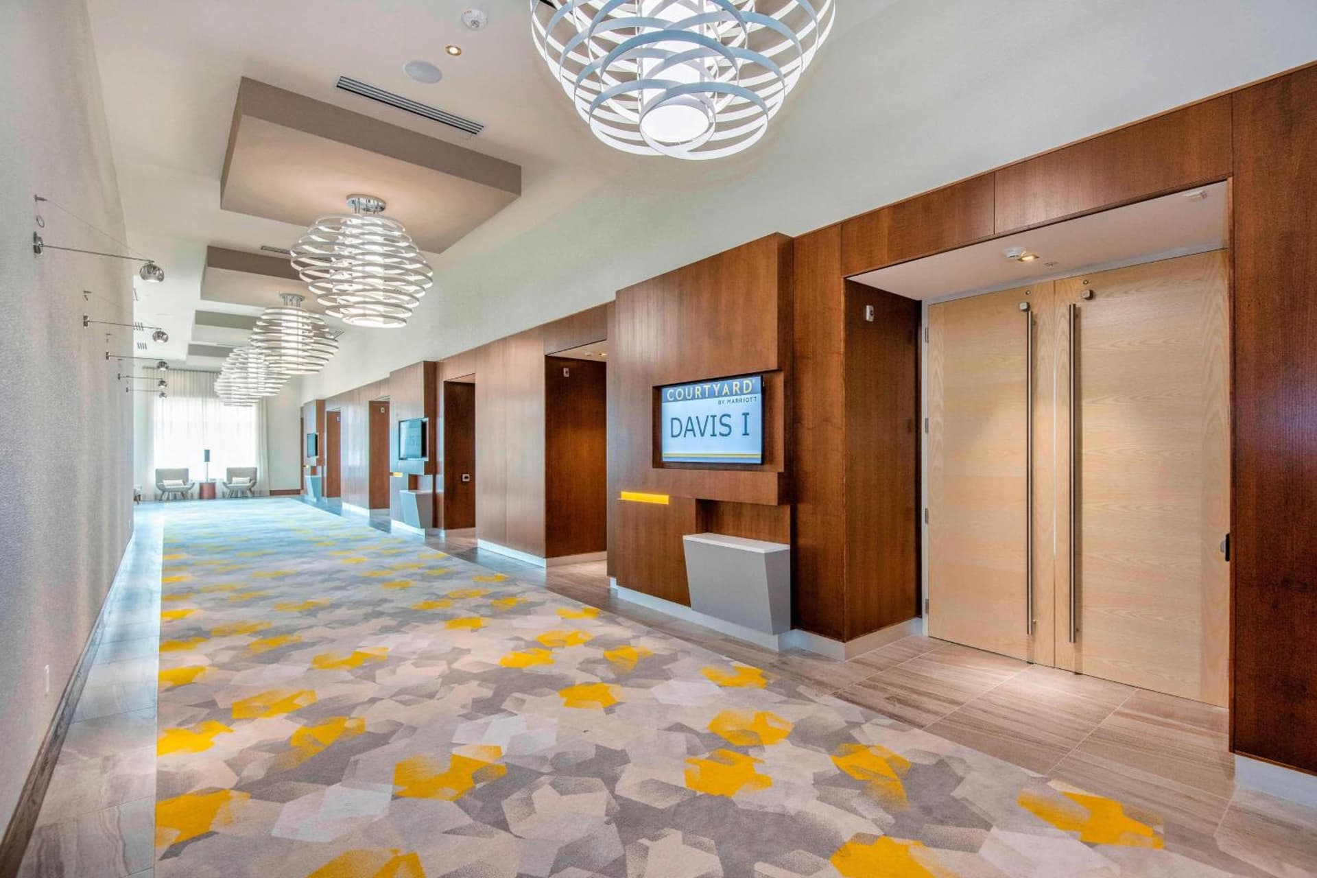 Courtyard by Marriott Raleigh Cary/Parkside Town Commons gallery photo in Cary, NC — image 10