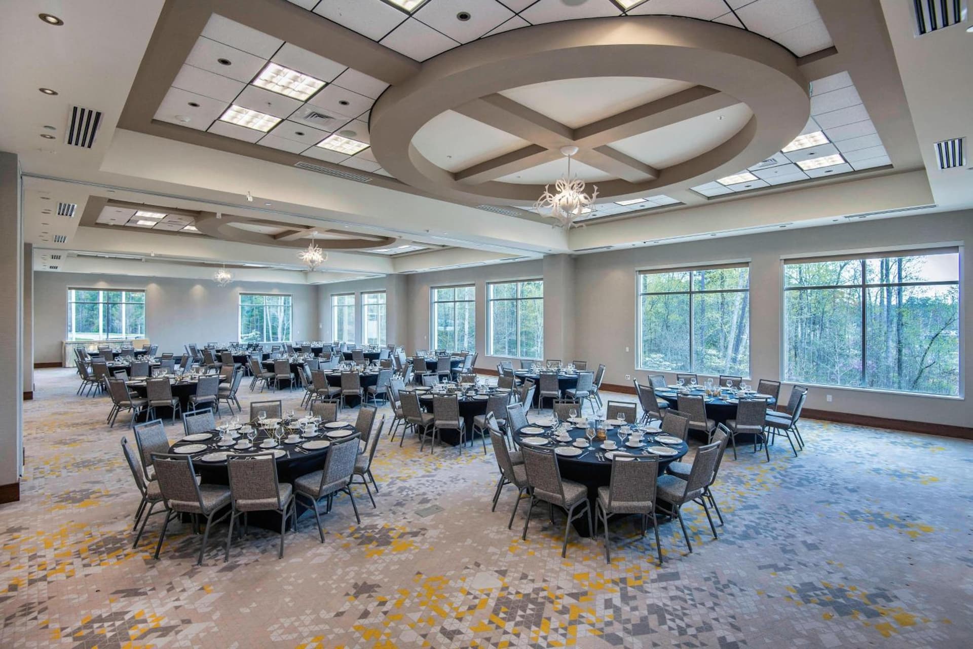 Courtyard by Marriott Raleigh Cary/Parkside Town Commons gallery photo in Cary, NC — image 9
