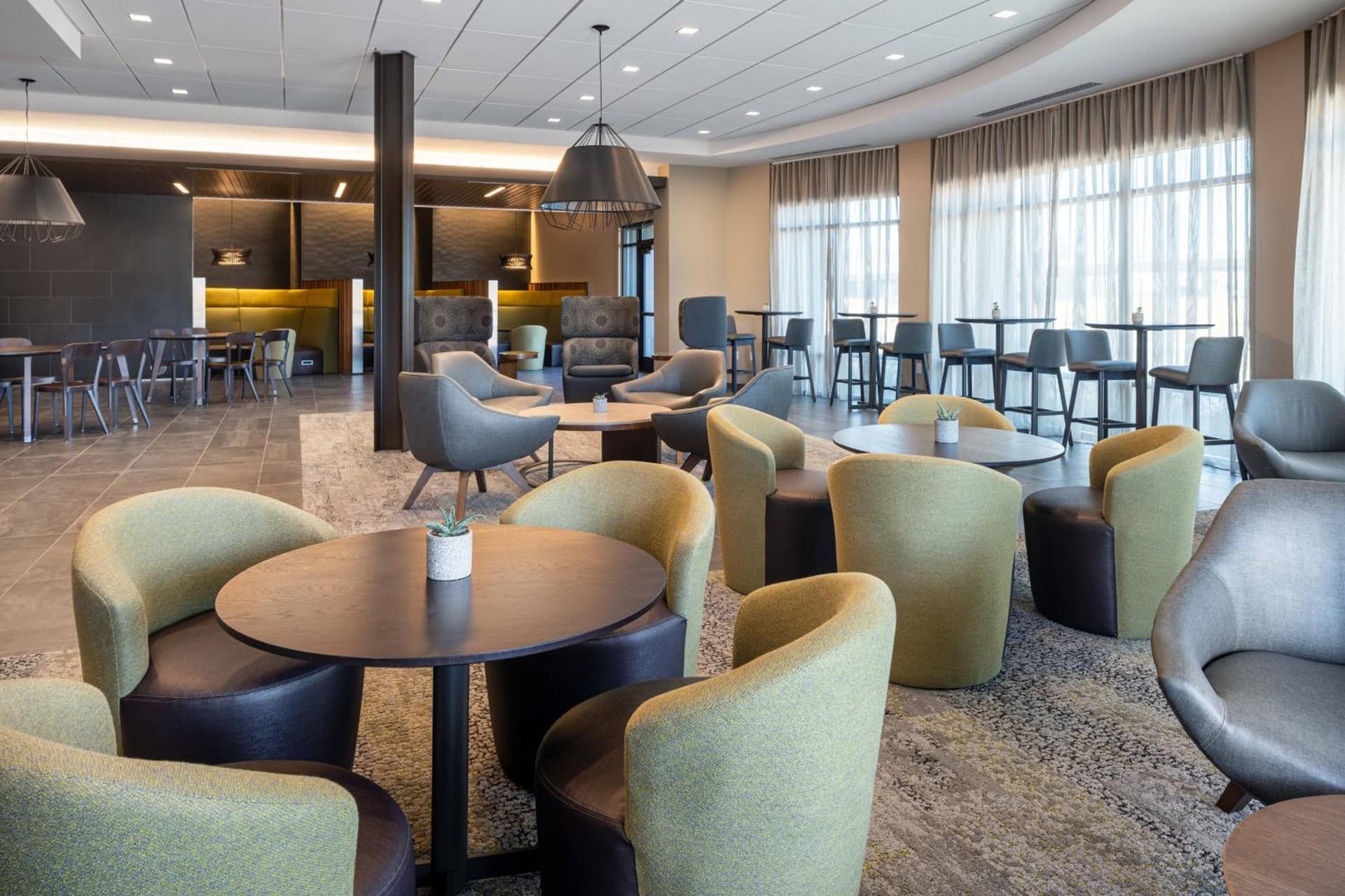 Courtyard by Marriott Petaluma Sonoma County gallery photo in Petaluma, CA — image 17