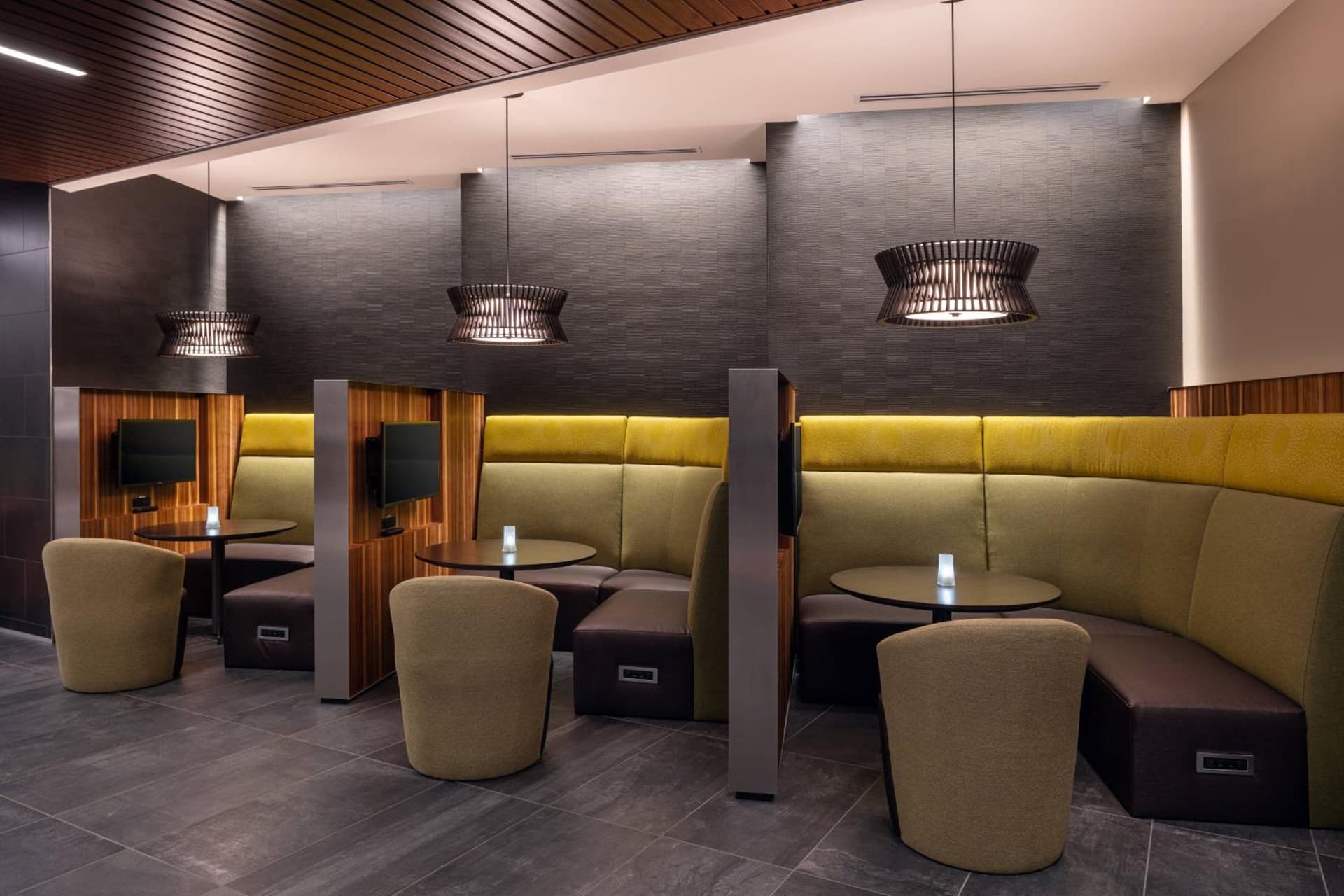 Courtyard by Marriott Petaluma Sonoma County gallery photo in Petaluma, CA — image 25