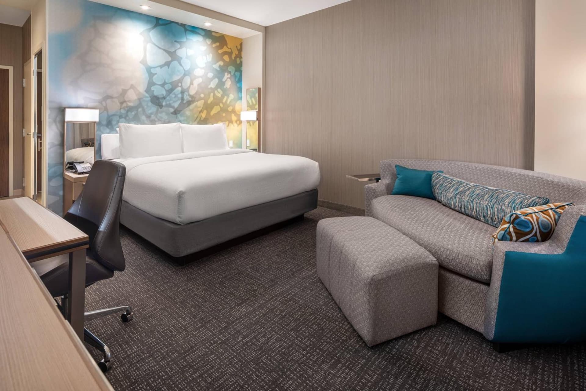 Courtyard by Marriott Petaluma Sonoma County gallery photo in Petaluma, CA — image 11