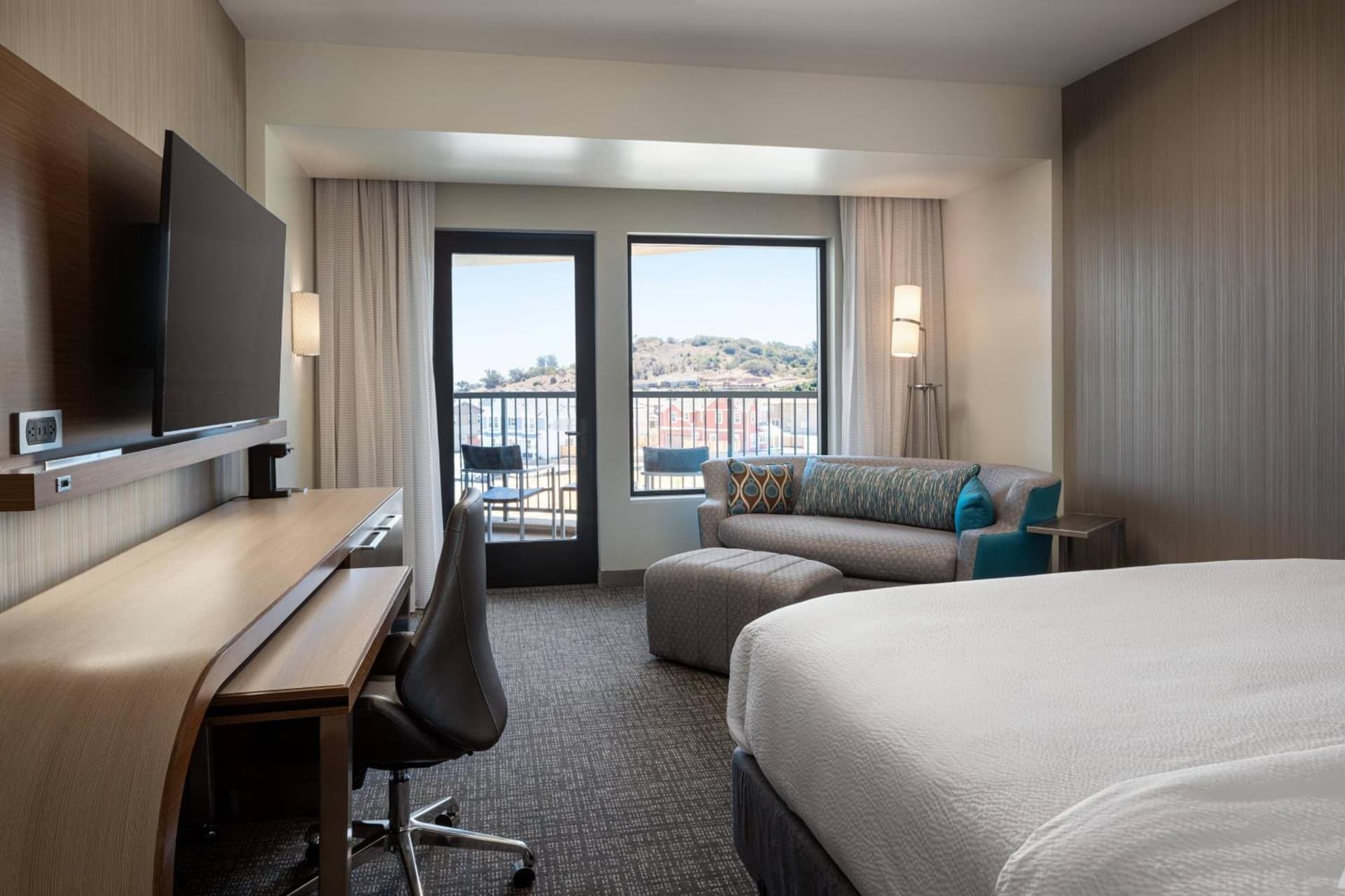 Courtyard by Marriott Petaluma Sonoma County gallery photo in Petaluma, CA — image 15