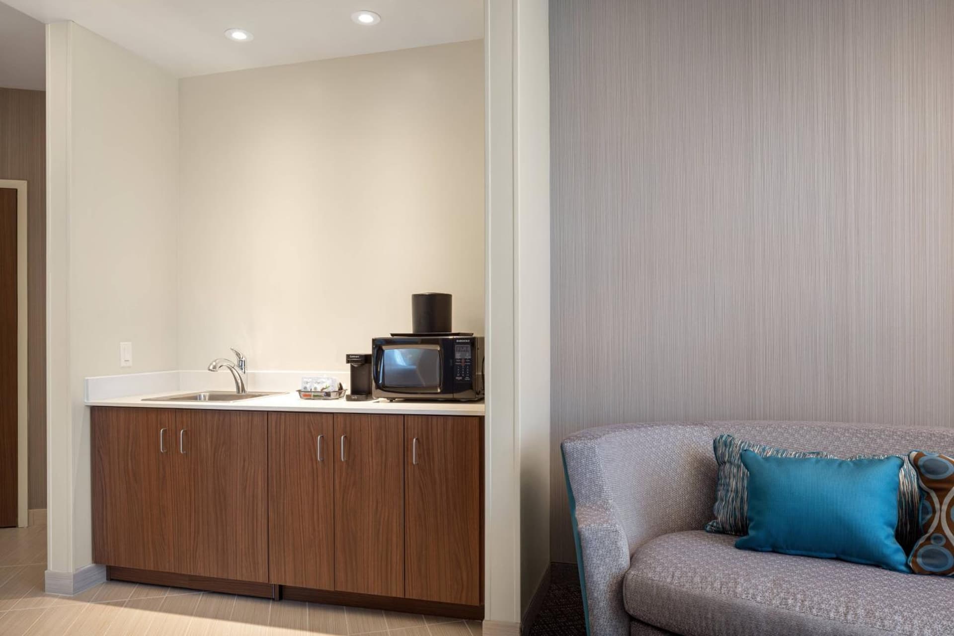 Courtyard by Marriott Petaluma Sonoma County gallery photo in Petaluma, CA — image 10